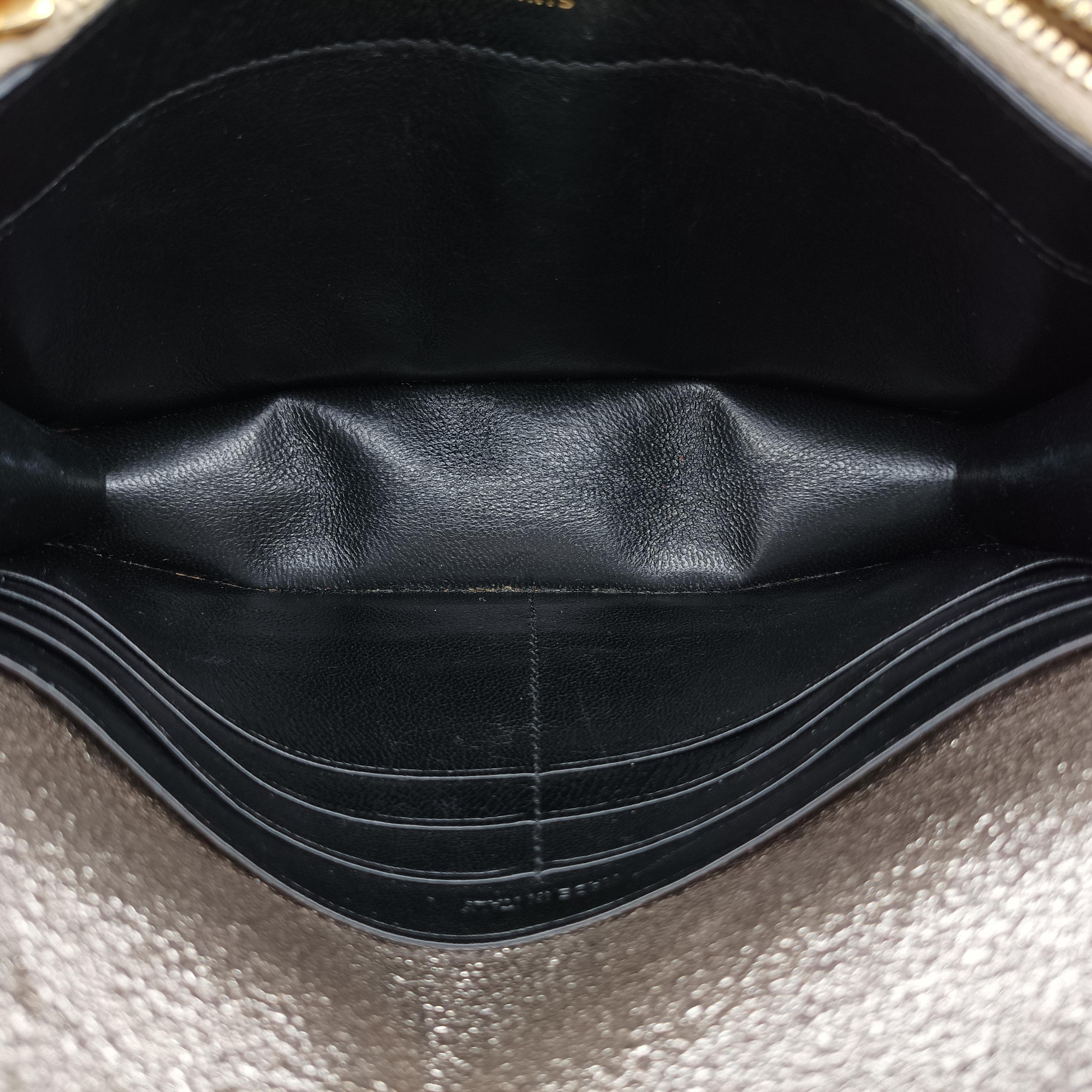 Secondhand Yves Saint Laurent KATE Silver Leather 452159 shoulderbag | stylenewstar