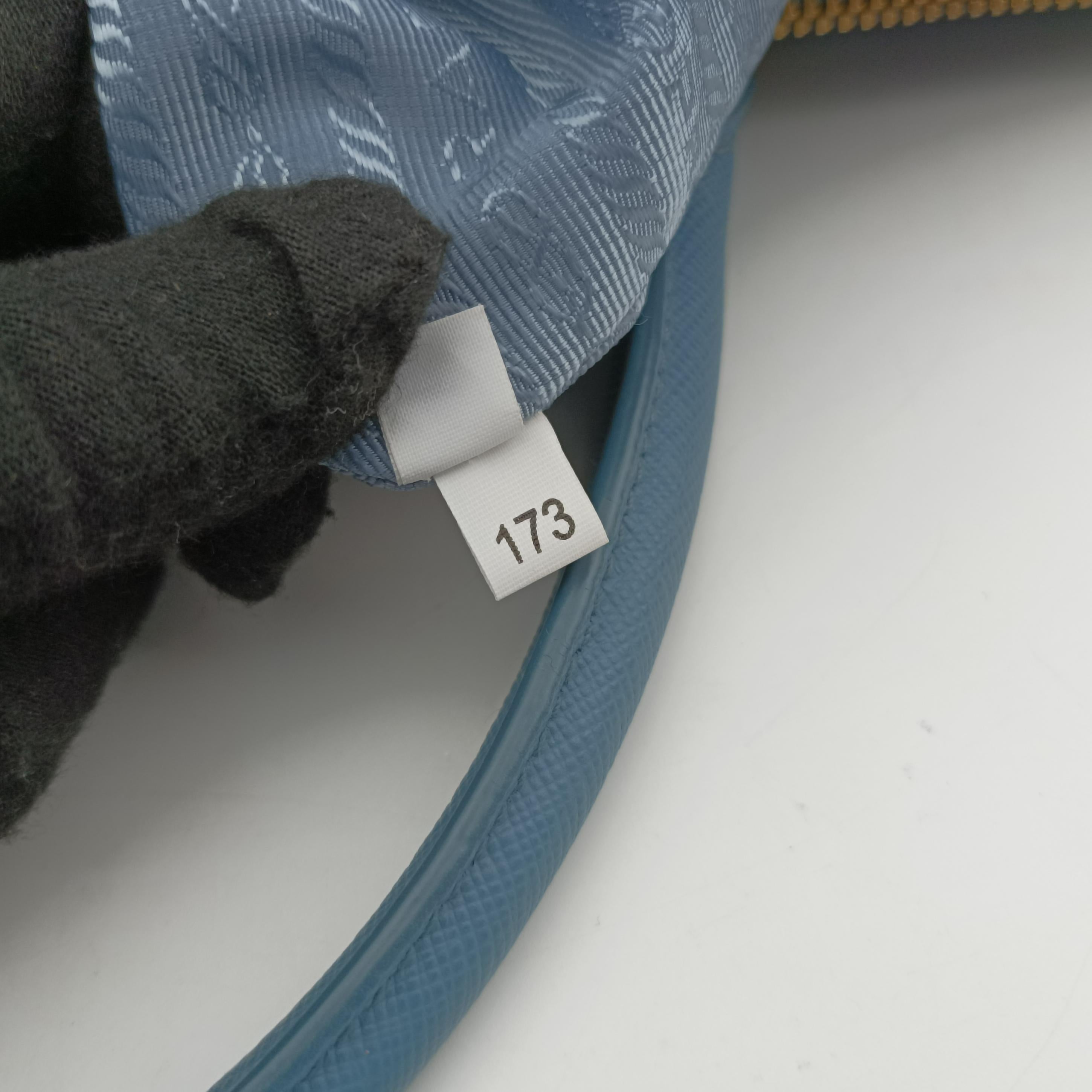 Secondhand Prada Galleria Blue SAFFIANO Leather BN1786 handbag | stylenewstar
