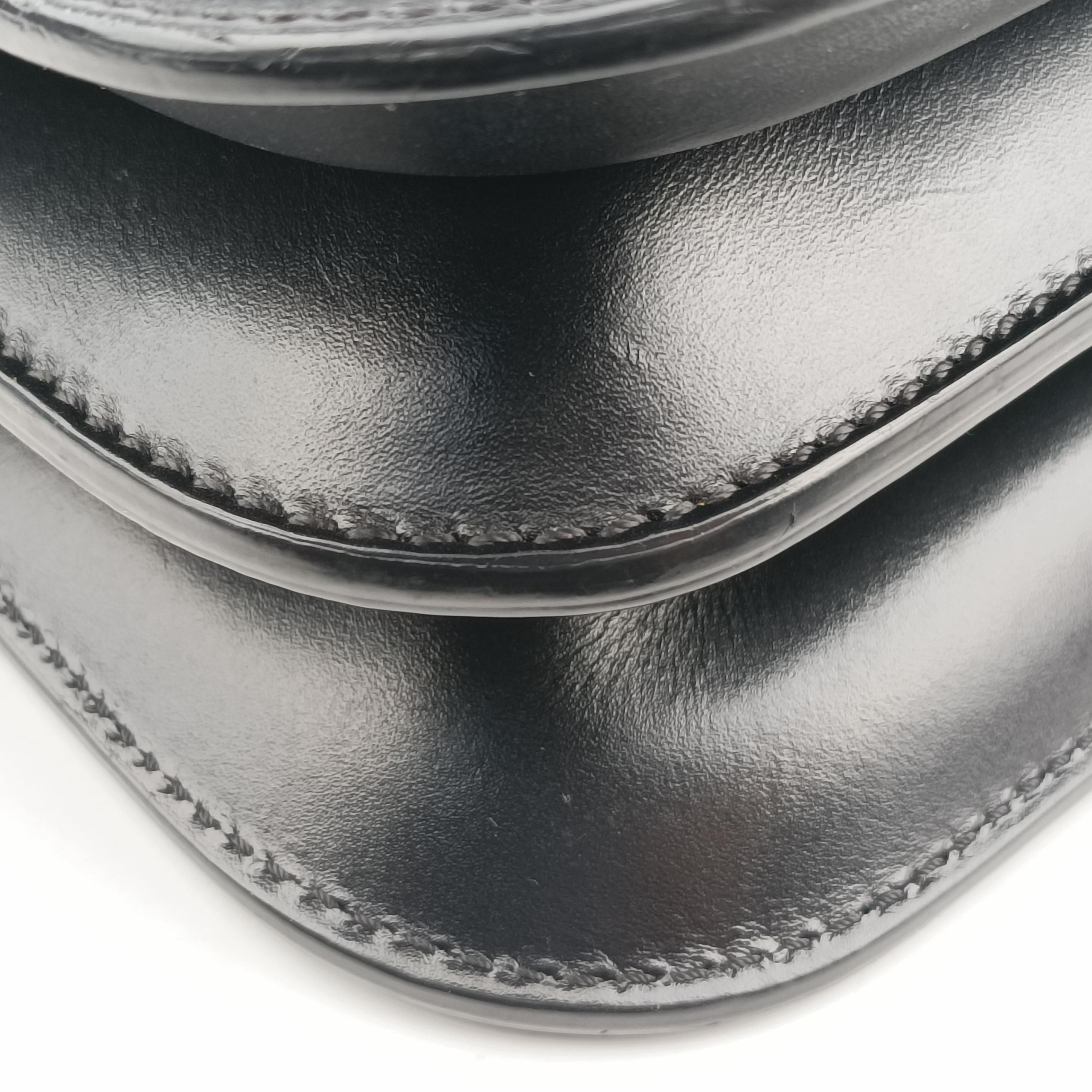 Pre-owned Fendi Touch Black Leather 8BT349 shoulderbag | stylenewstar