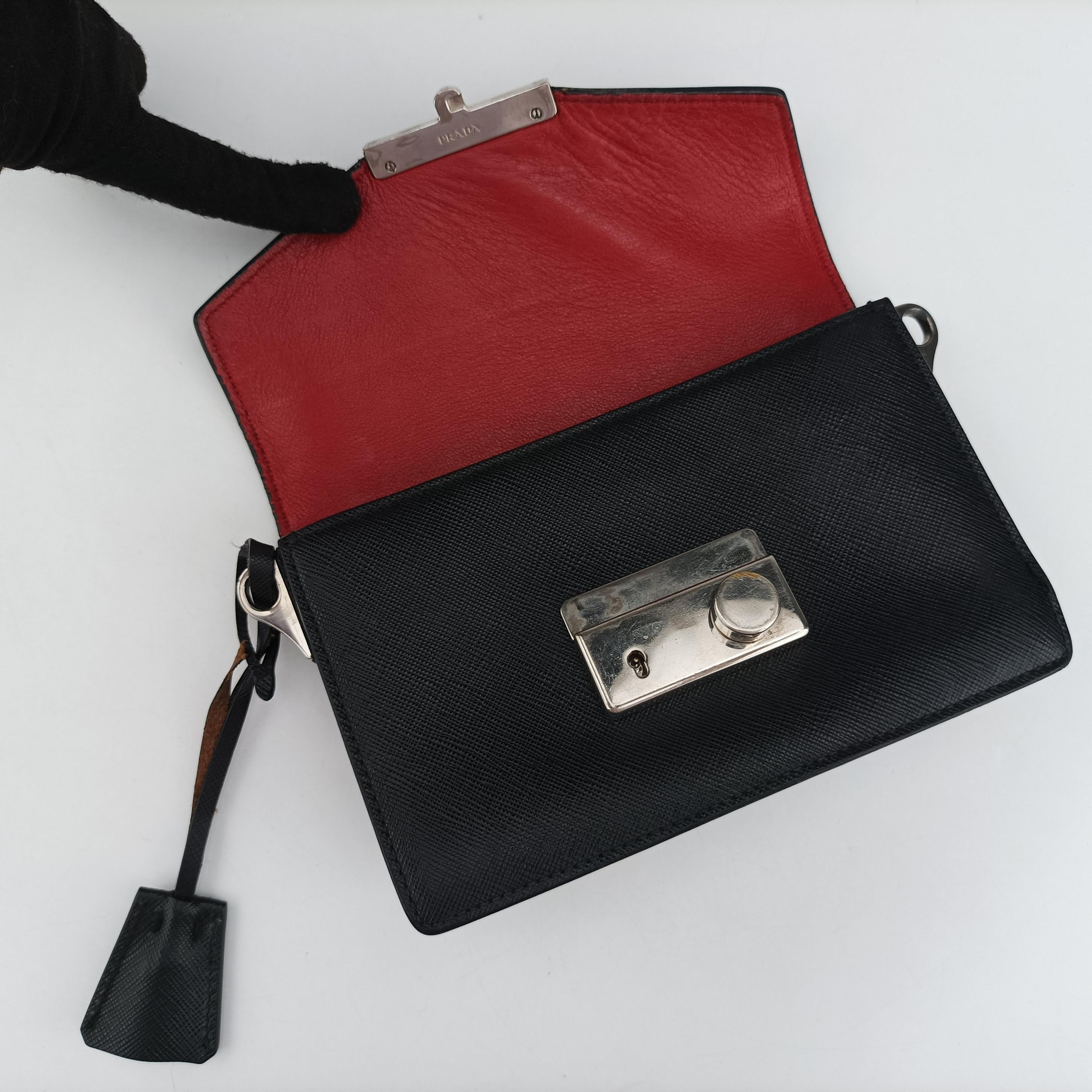 Secondhand Prada Sound Lock Black SAFFIANO Leather BN0924 shoulderbag | stylenewstar