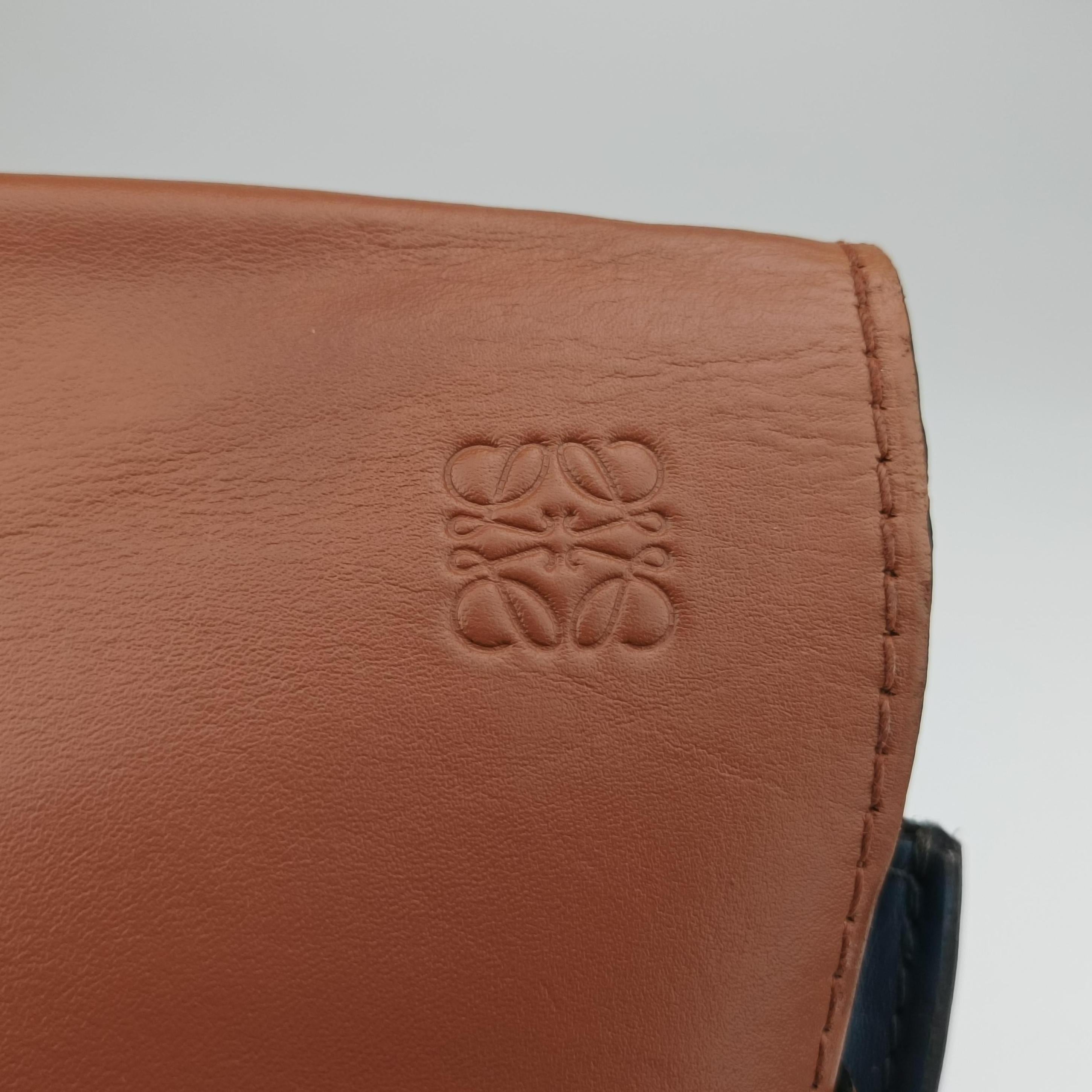 Pre-owned Loewe Gate Brown × Navy Leather  shoulderbag | stylenewstar