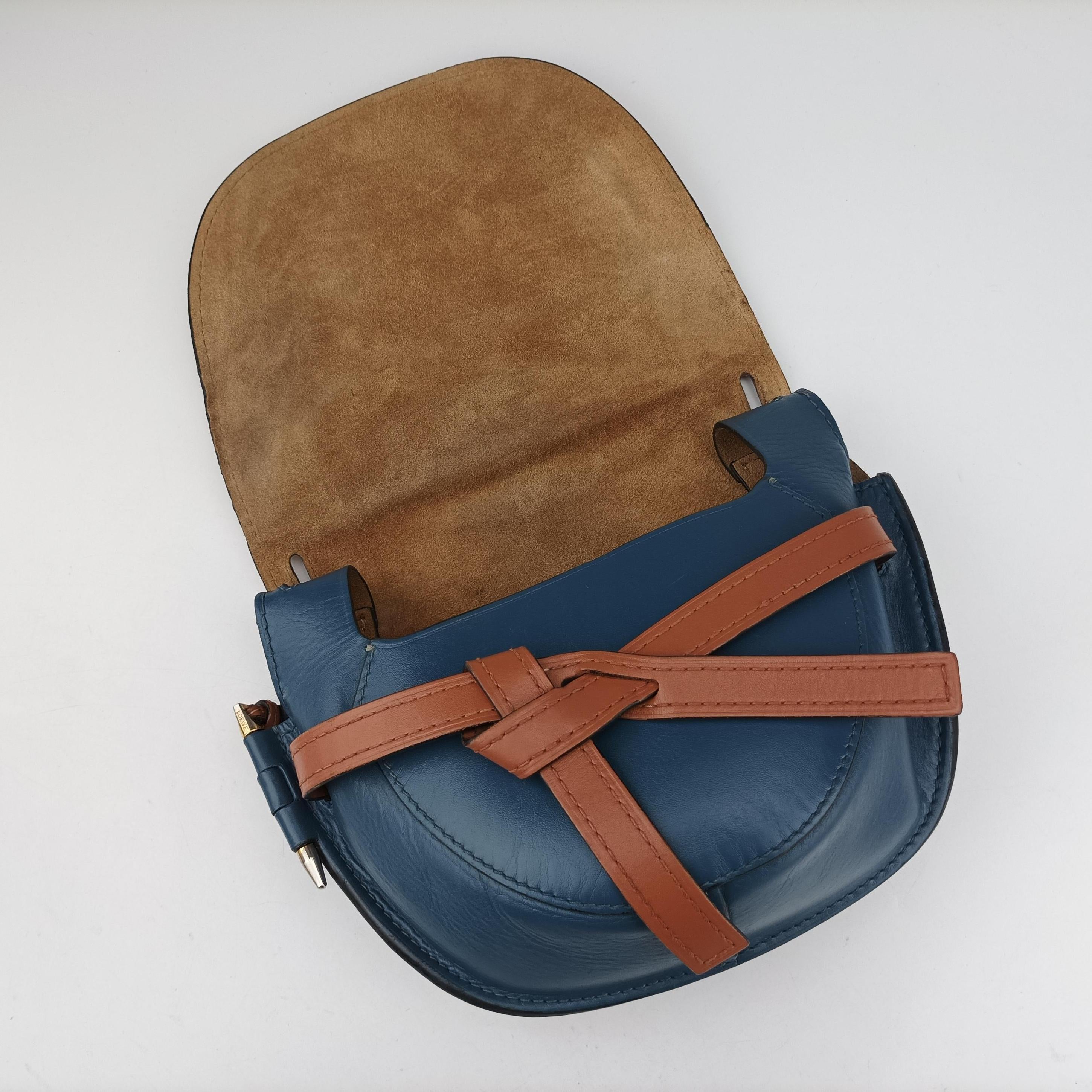 Pre-owned Loewe Gate Brown × Navy Leather  shoulderbag | stylenewstar