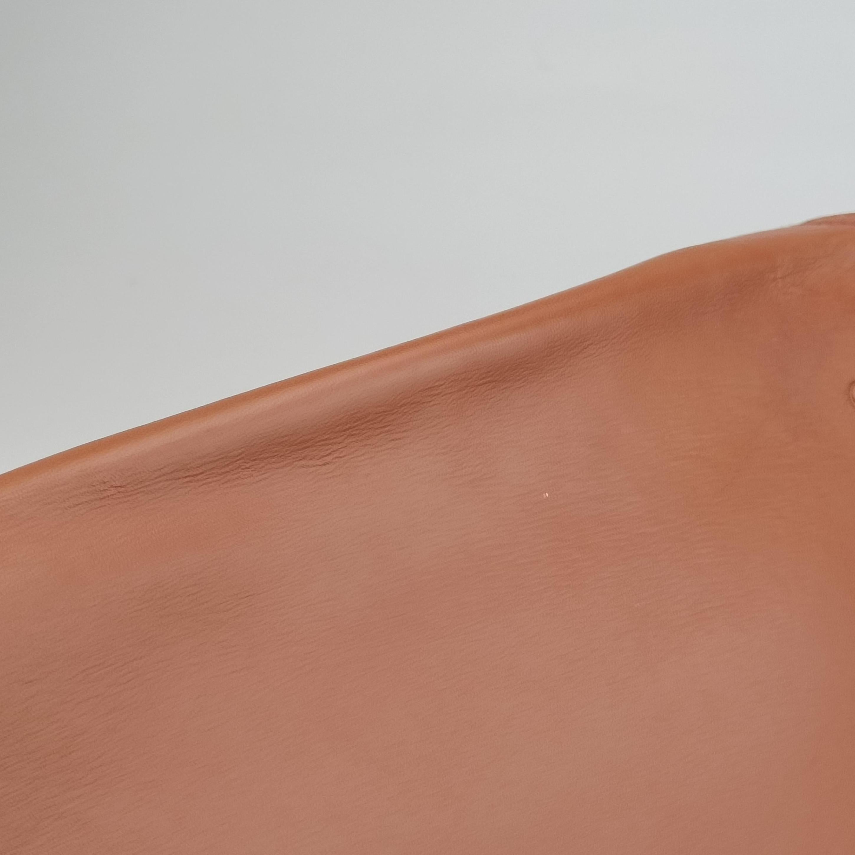 Pre-owned Loewe Gate Brown × Navy Leather  shoulderbag | stylenewstar