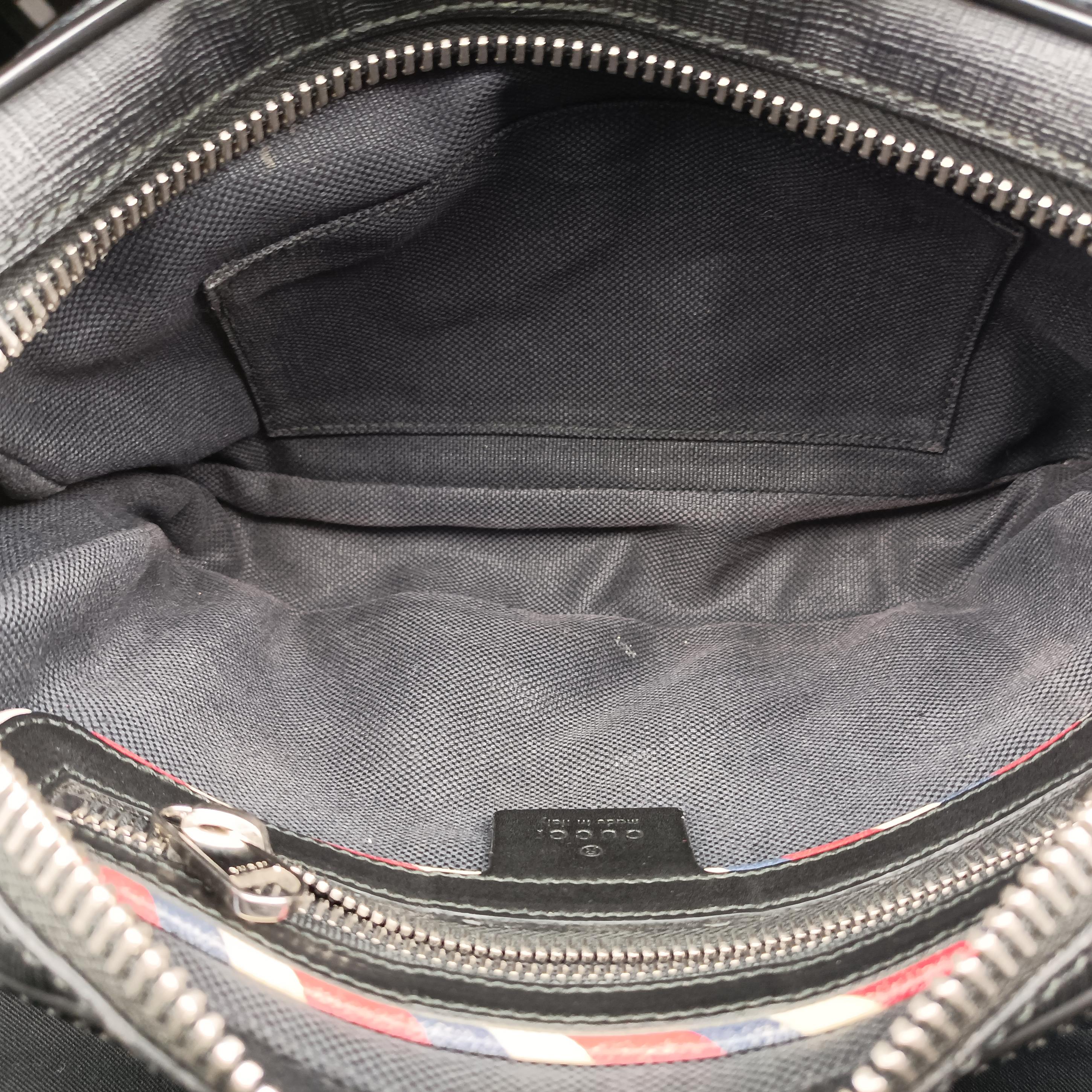 Pre-owned Gucci GG Supreme Night Courrier Black×Multicolour PVC coated canvas 474293 bum bag/waist bag | stylenewstar