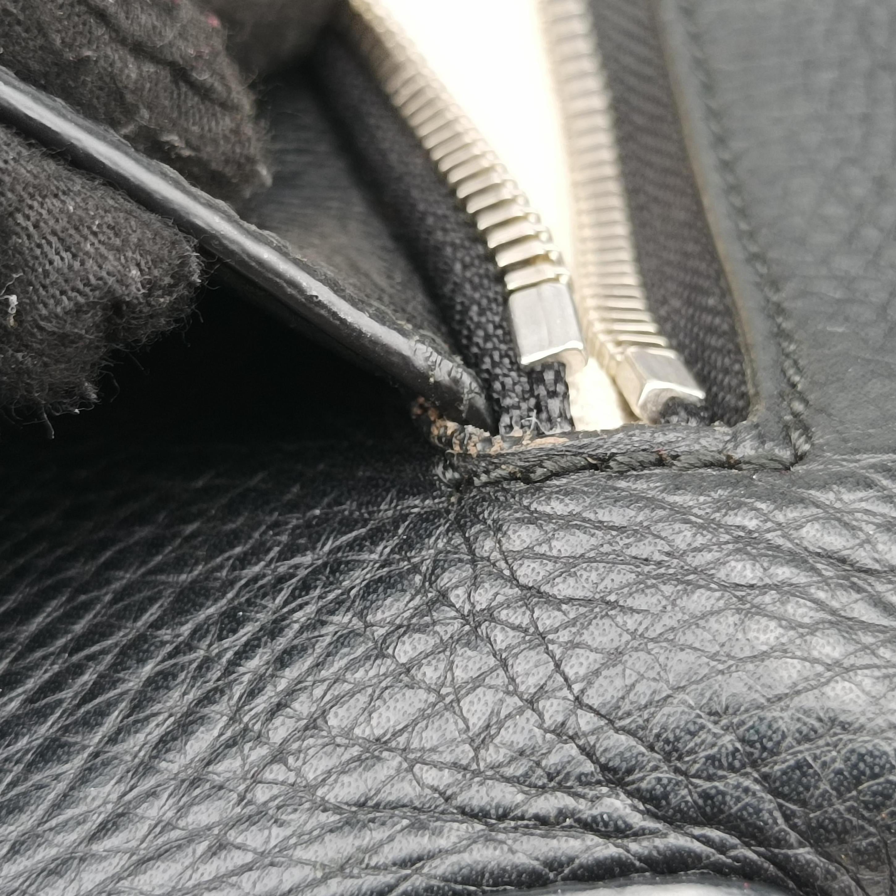 Pre-owned Gucci Interlocking G Logo Soho Messenger Black Leather 322059 shoulderbag | stylenewstar