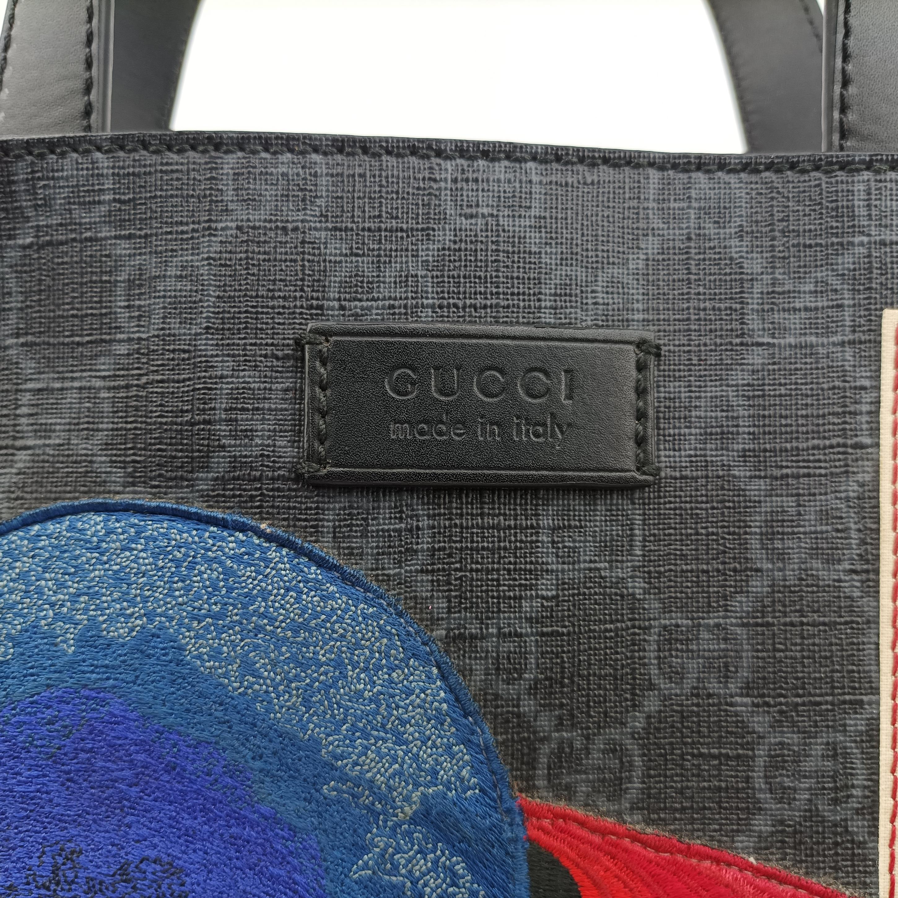 Pre-owned Gucci GG Supreme Tiger black×Multicolour PVC coated canvas 495559 shoulderbag | stylenewstar