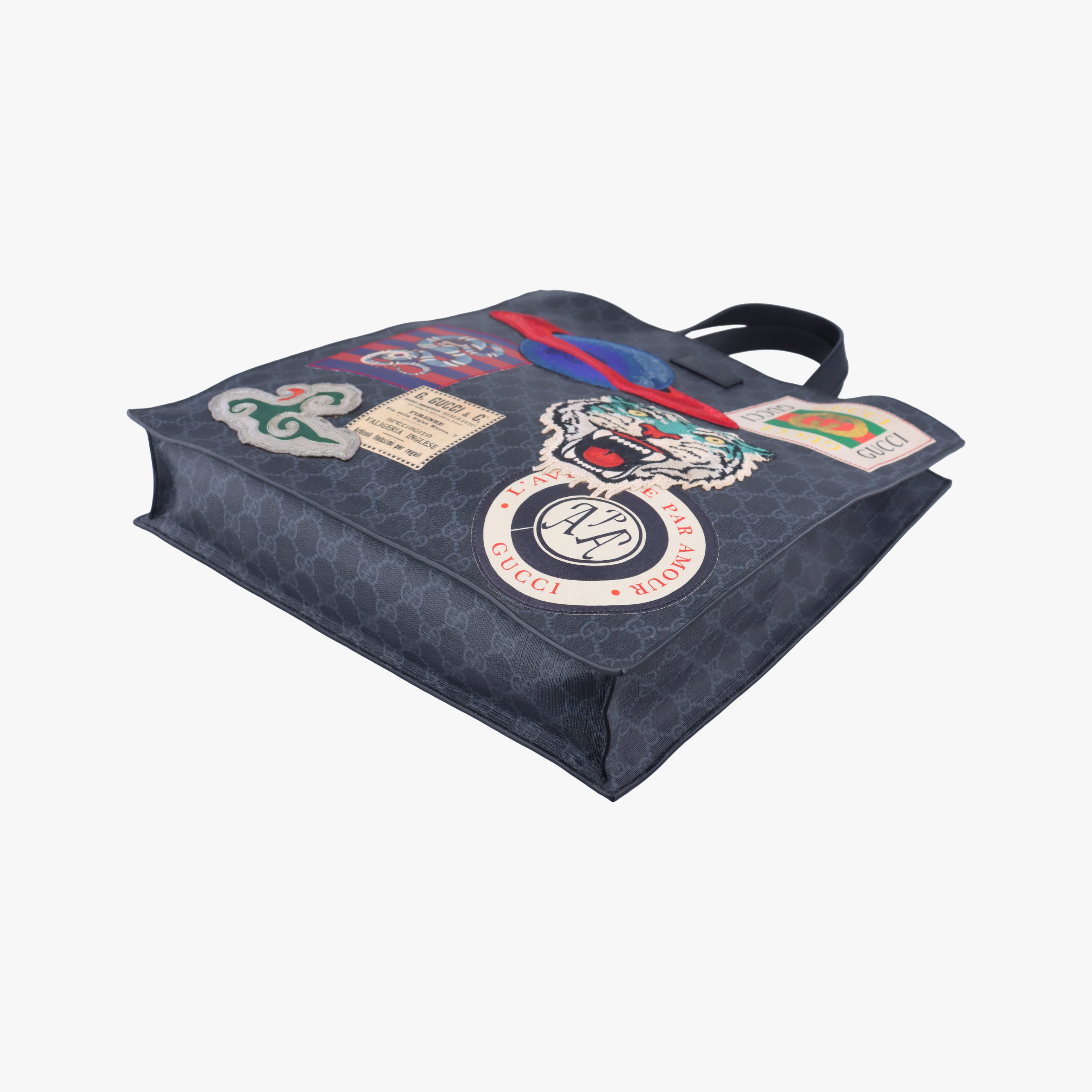 Pre-owned Gucci GG Supreme Tiger black×Multicolour PVC coated canvas 495559 shoulderbag | stylenewstar
