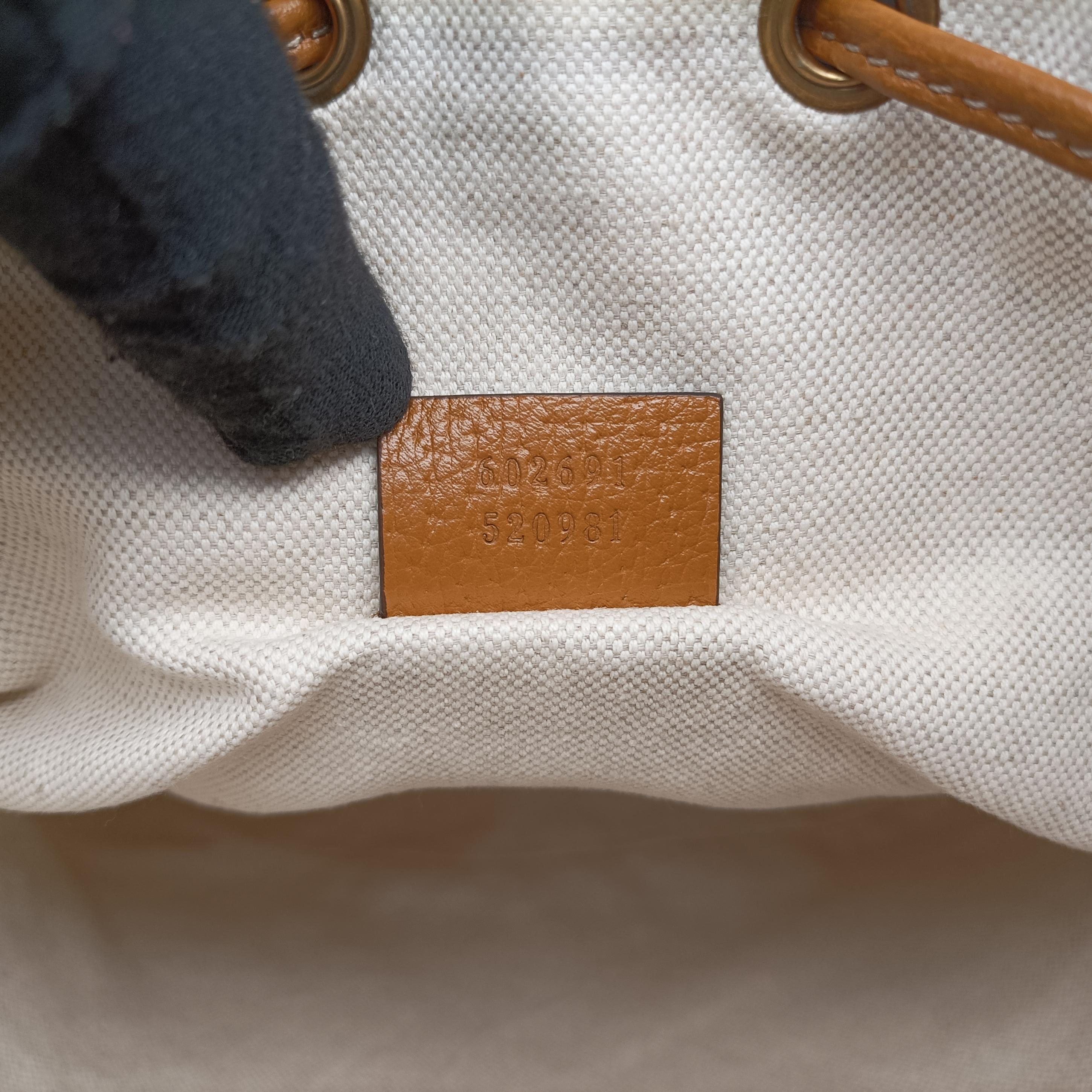 Pre-owned Gucci Mickey Mouse Micro GG/Small Bucket Bag beige×Multicolour PVC coated canvas 602691 shoulderbag | stylenewstar
