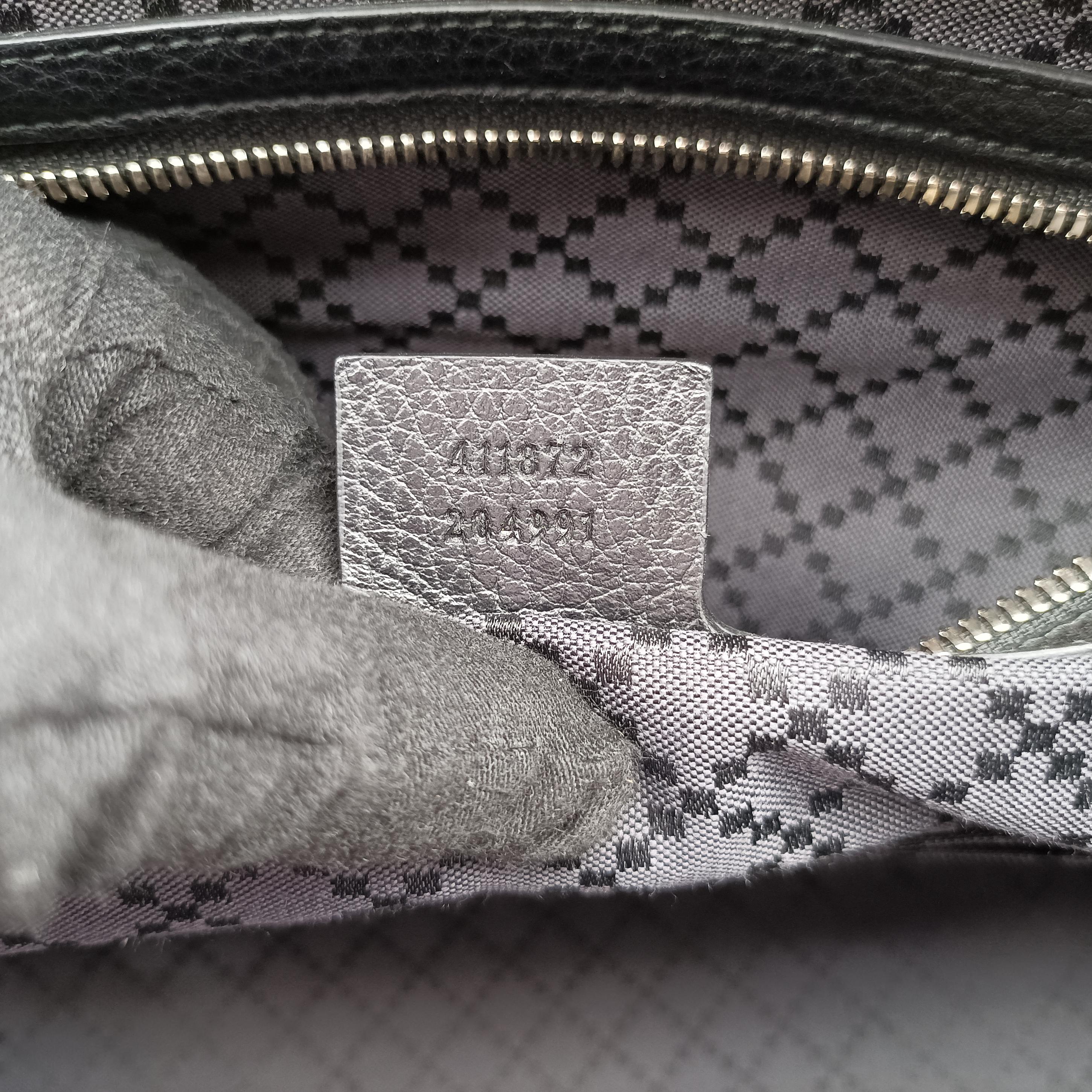 Pre-owned Gucci Cosmopolis Black×blue Leather 411872 handbag | stylenewstar