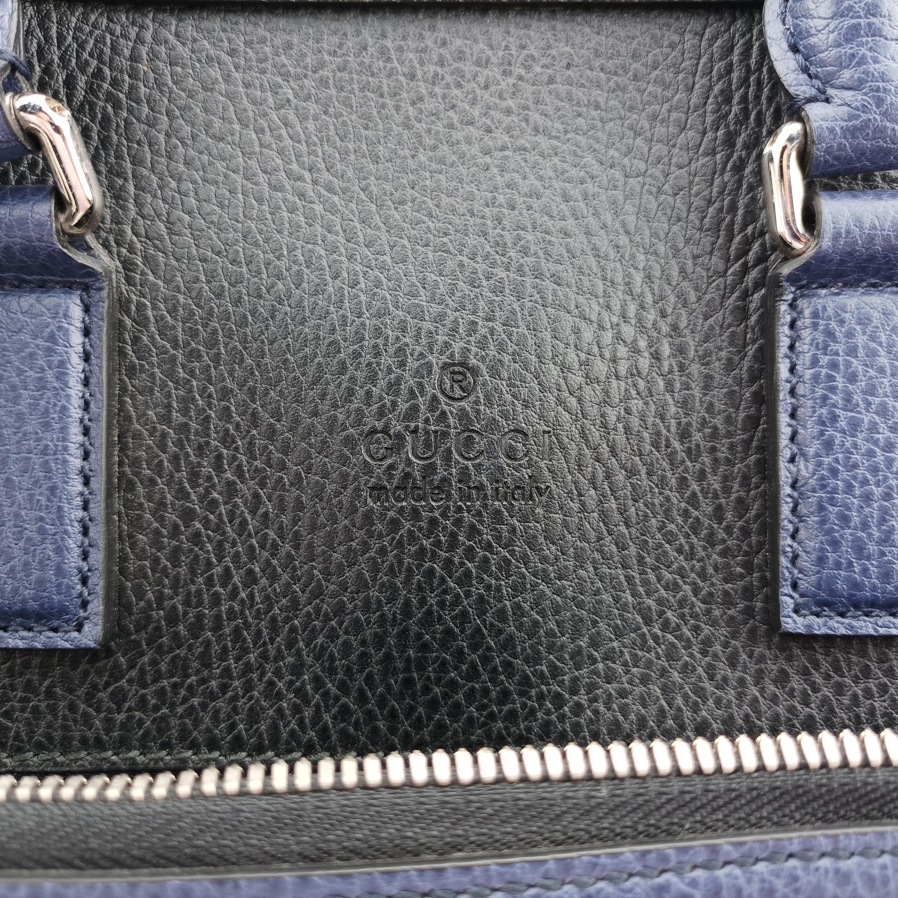 Pre-owned Gucci Cosmopolis Black×blue Leather 411872 handbag | stylenewstar