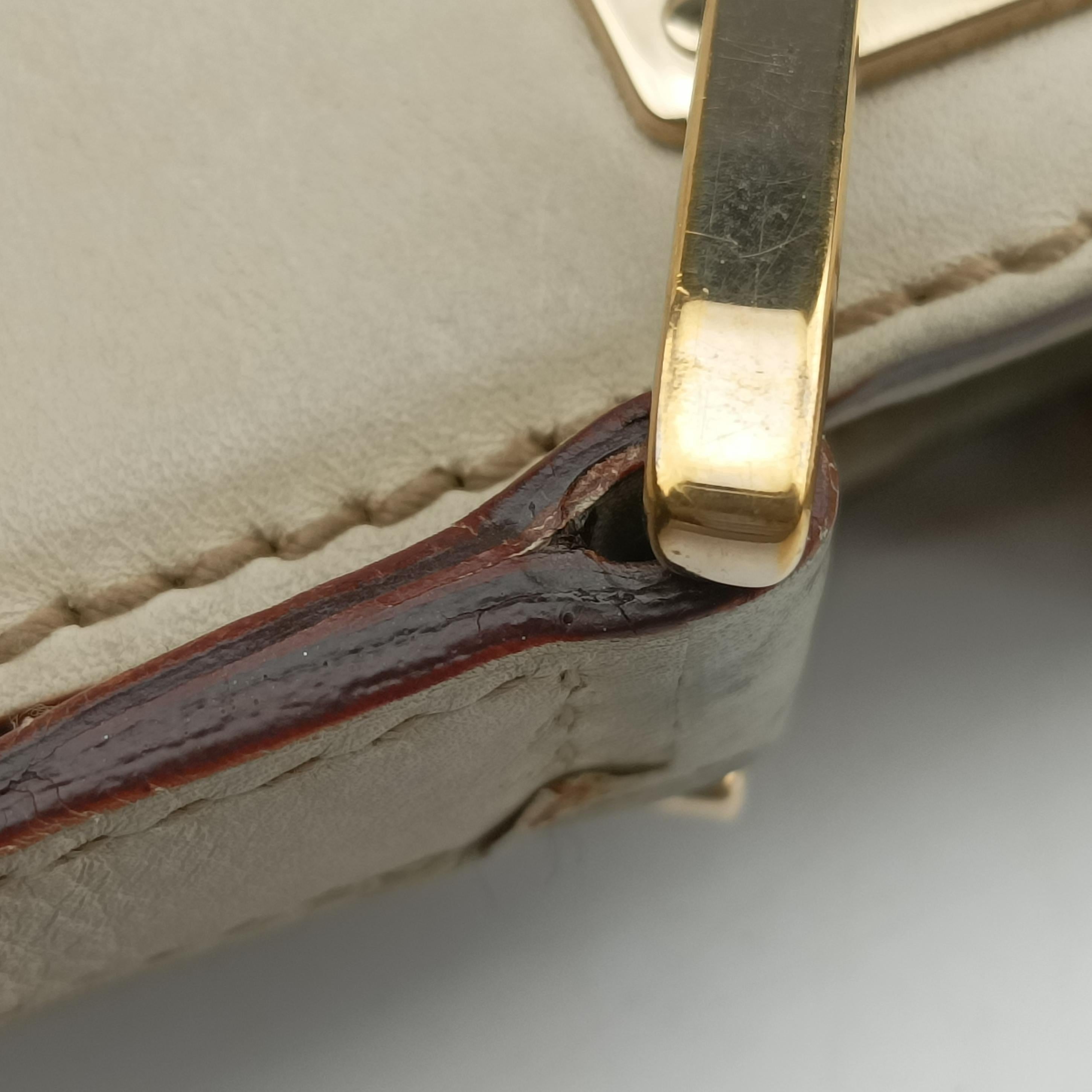 Vintage Gucci logo plate White Leather 145993 shoulderbag | stylenewstar