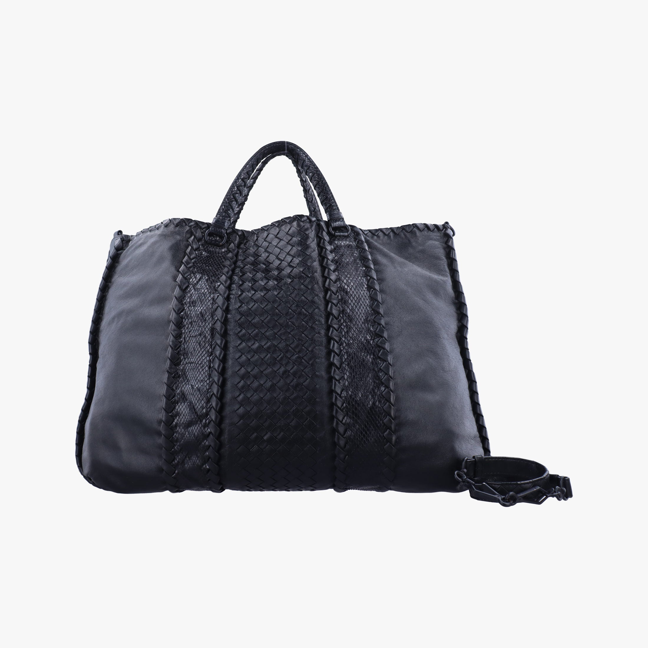 Pre-owned Bottega Veneta Intrecciato Black lambskin  shoulderbag | stylenewstar