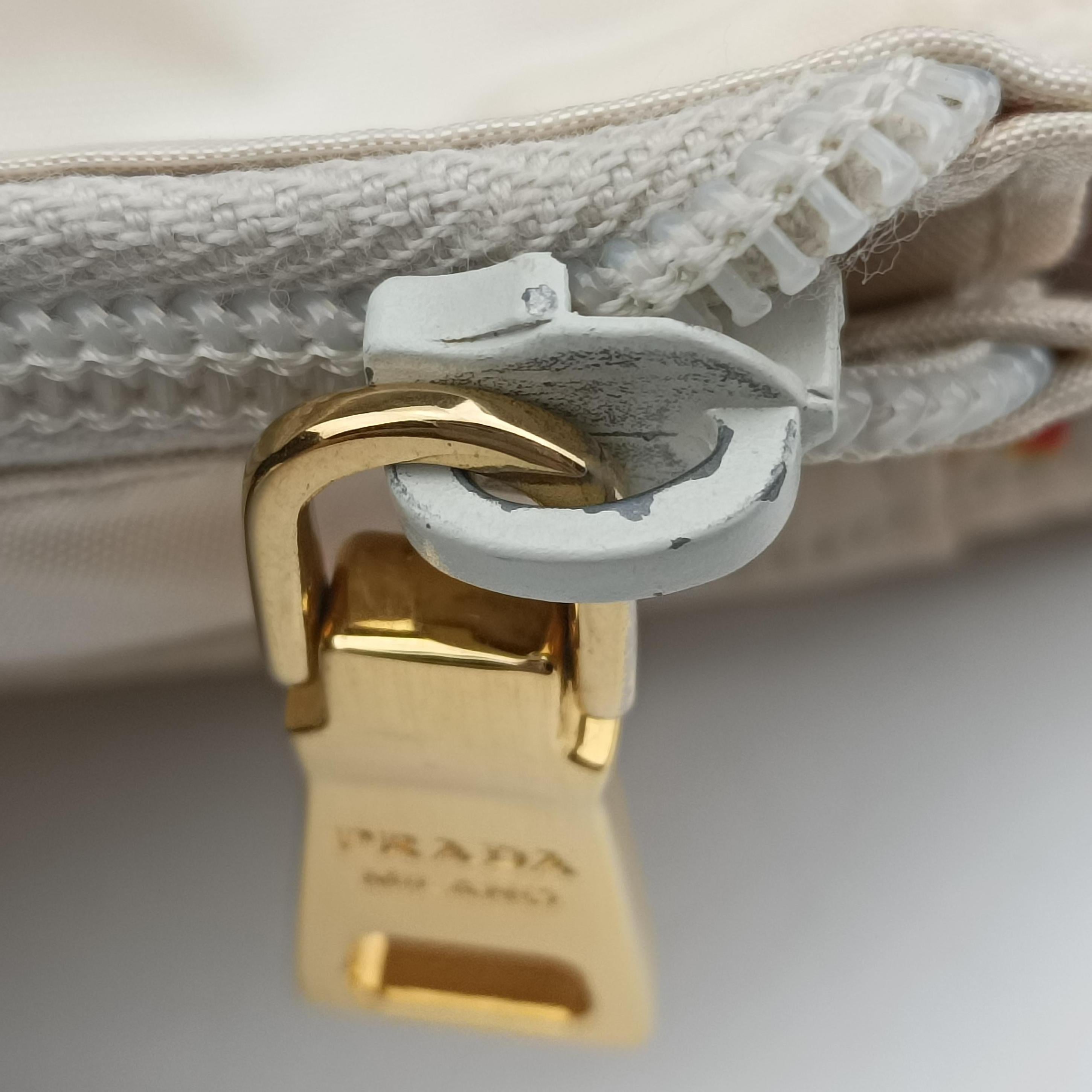 Pre-owned Prada Tessuto Stampato White x Black x Orange nylon  shoulderbag | stylenewstar