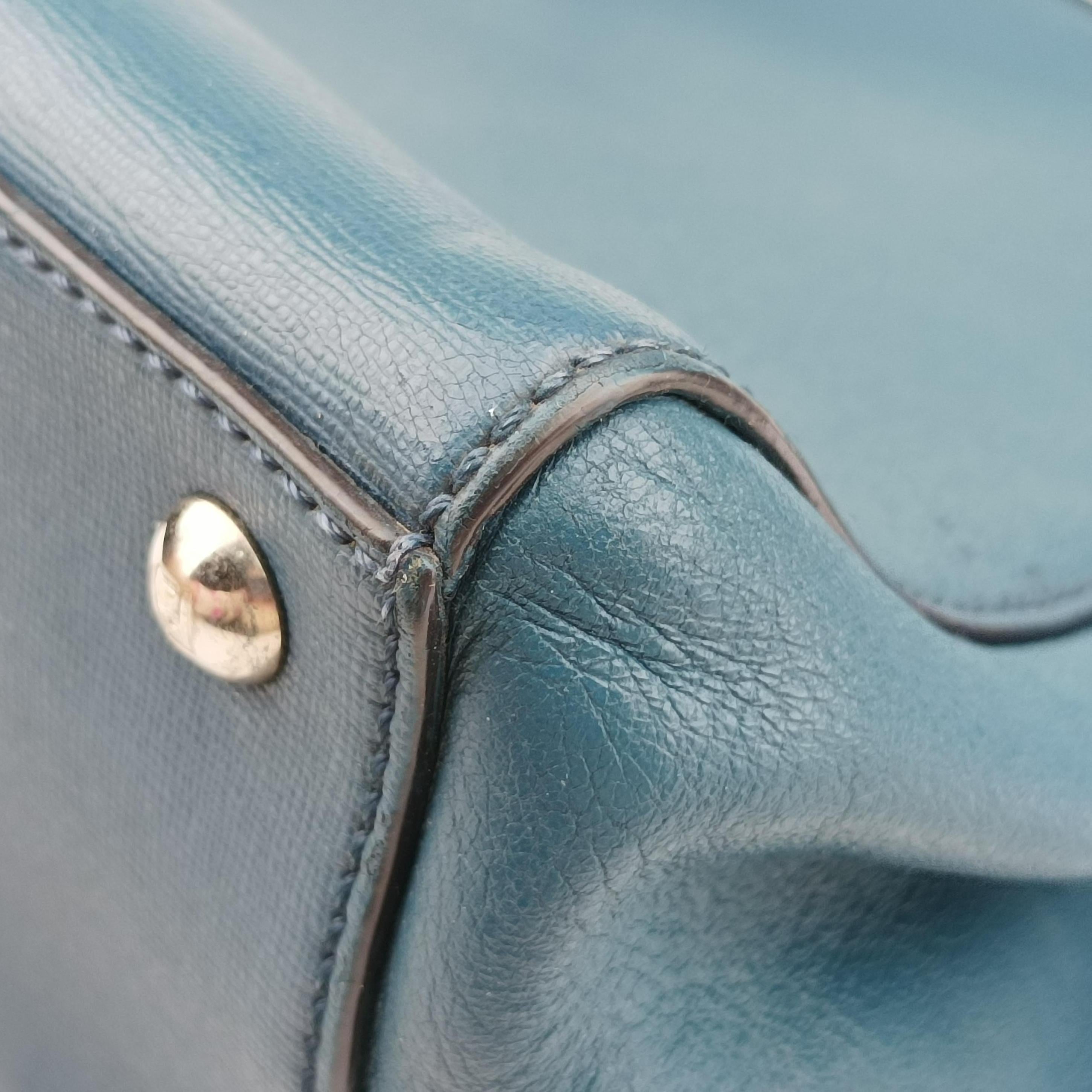 Pre-owned Fendi Petite 2 JOURS Blue Leather 8BH253 shoulderbag | stylenewstar