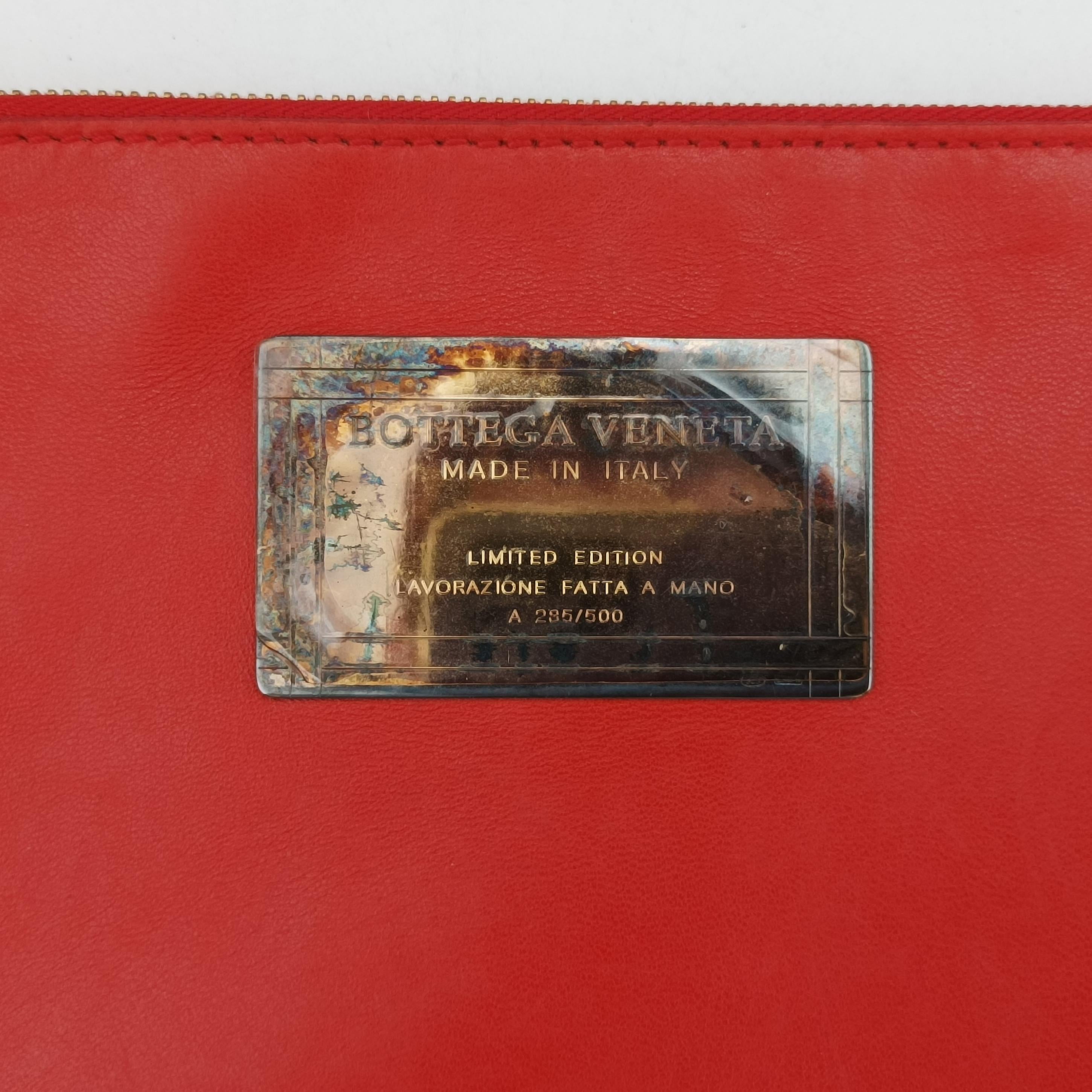 Pre-owned Bottega Veneta Cabat intrecciato Red lambskin  handbag | stylenewstar
