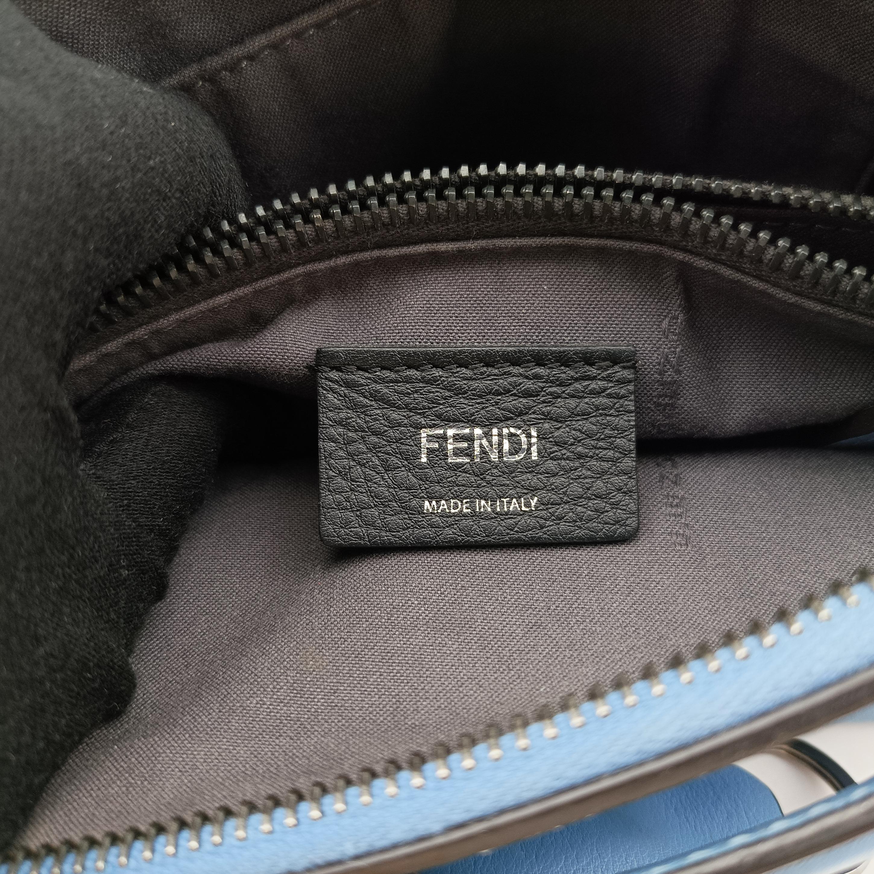 Pre-owned Fendi By the Way Blue Leather 8BL133 shoulderbag | stylenewstar