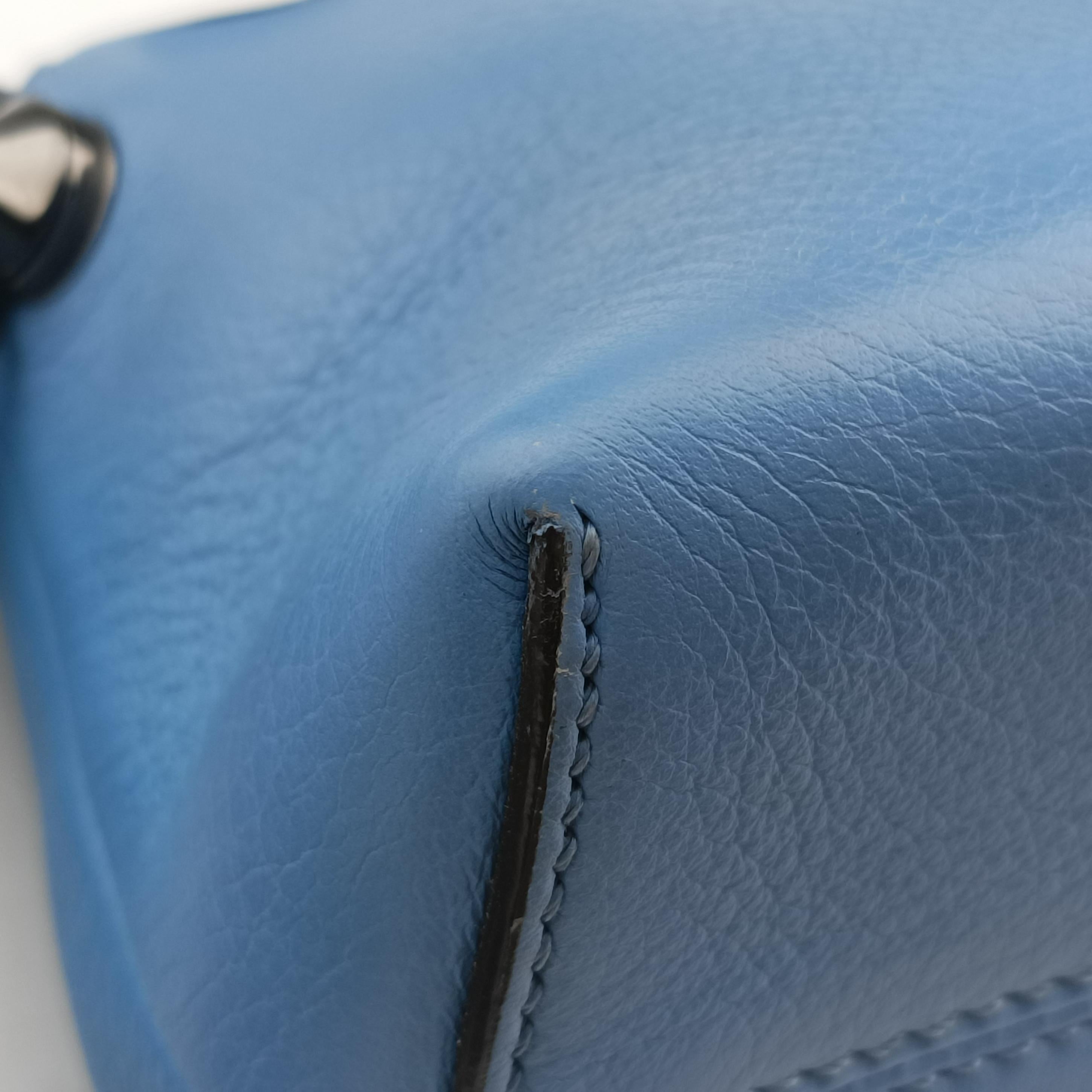 Pre-owned Fendi By the Way Blue Leather 8BL133 shoulderbag | stylenewstar