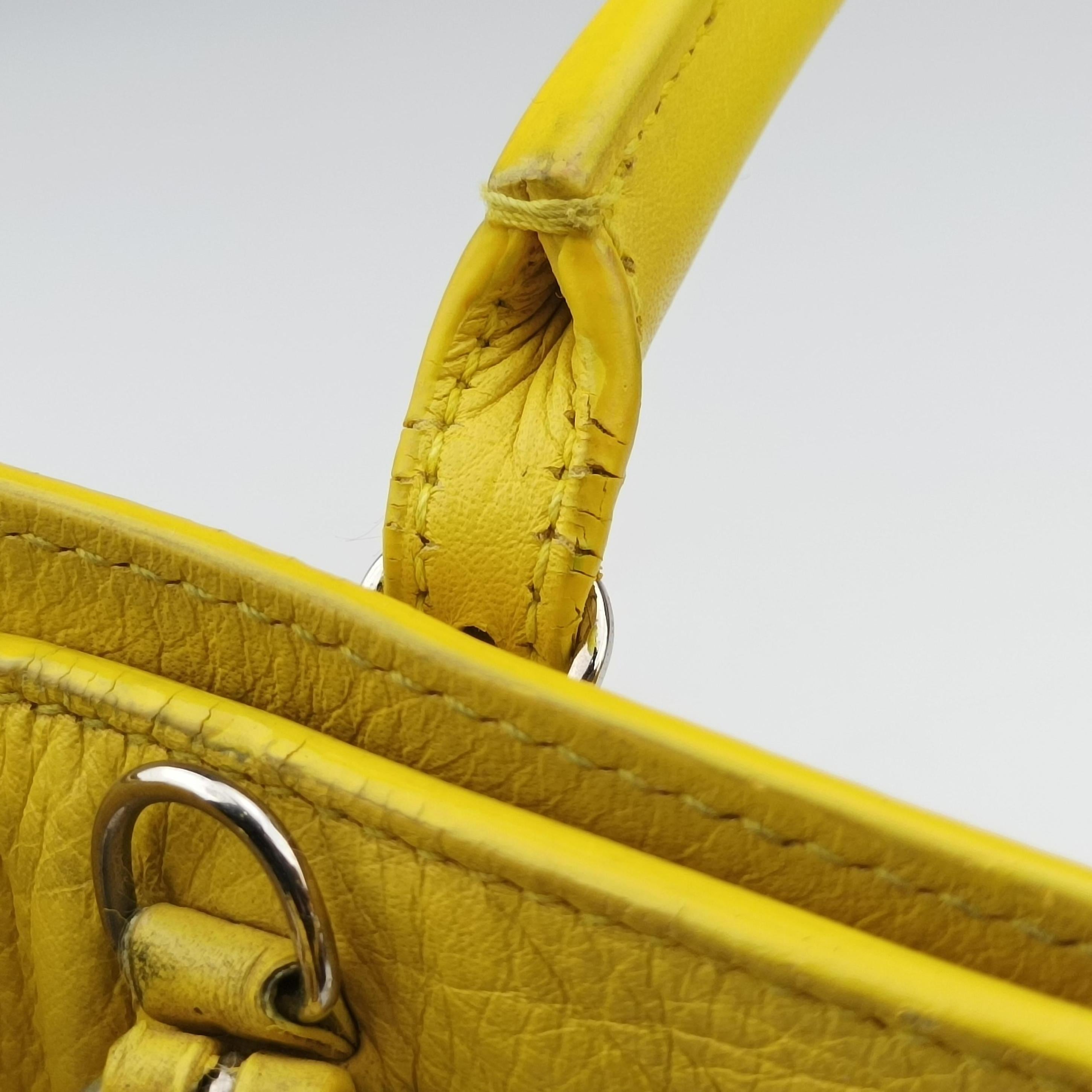 Pre-owned Balenciaga Paper A6 Zip Around Yellow Lambskin 370926 shoulderbag | stylenewstar