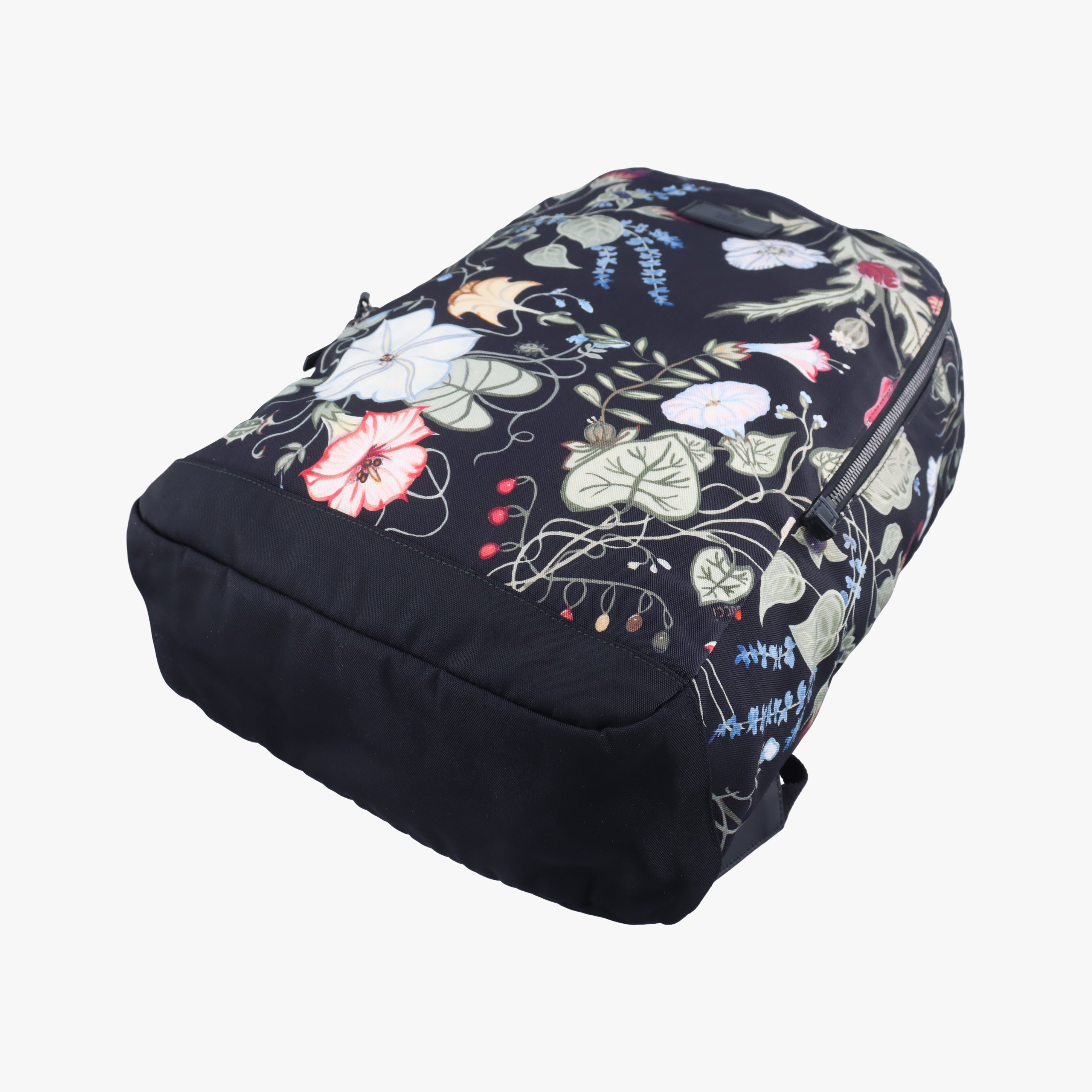 Secondhand Gucci Floral Black×Multicolour nylon 353476 backpack/rucksack | stylenewstar