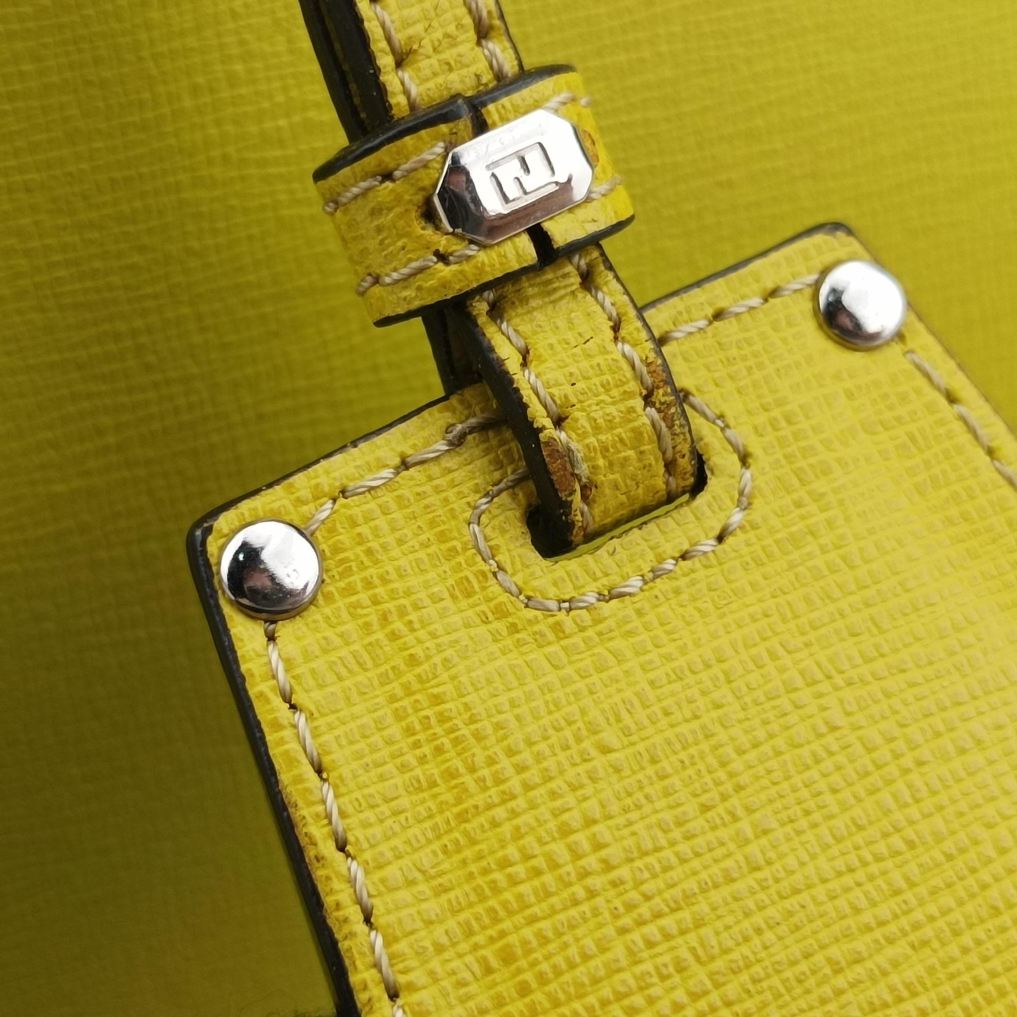 Pre-owned Fendi Petite 2 JOURS Yellow Leather 8BH258 shoulderbag | stylenewstar