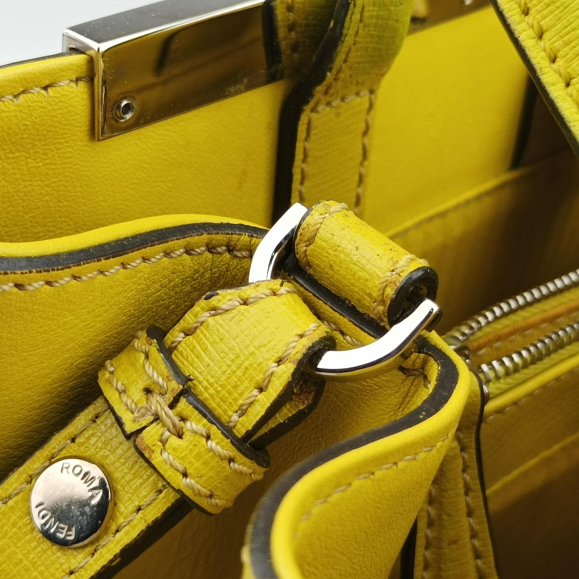 Pre-owned Fendi Petite 2 JOURS Yellow Leather 8BH258 shoulderbag | stylenewstar