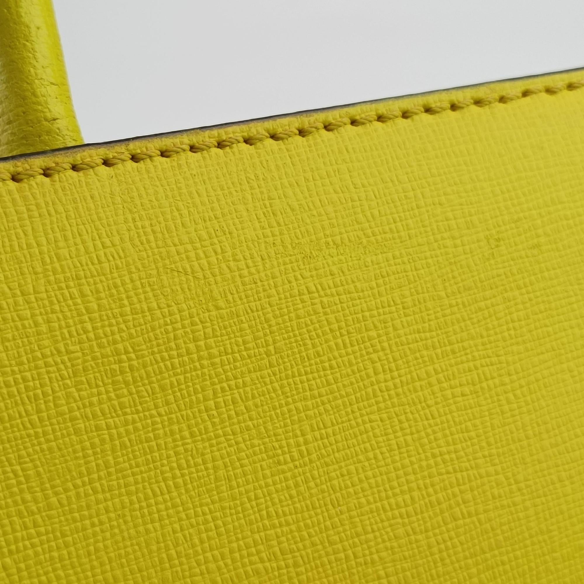 Pre-owned Fendi Petite 2 JOURS Yellow Leather 8BH258 shoulderbag | stylenewstar
