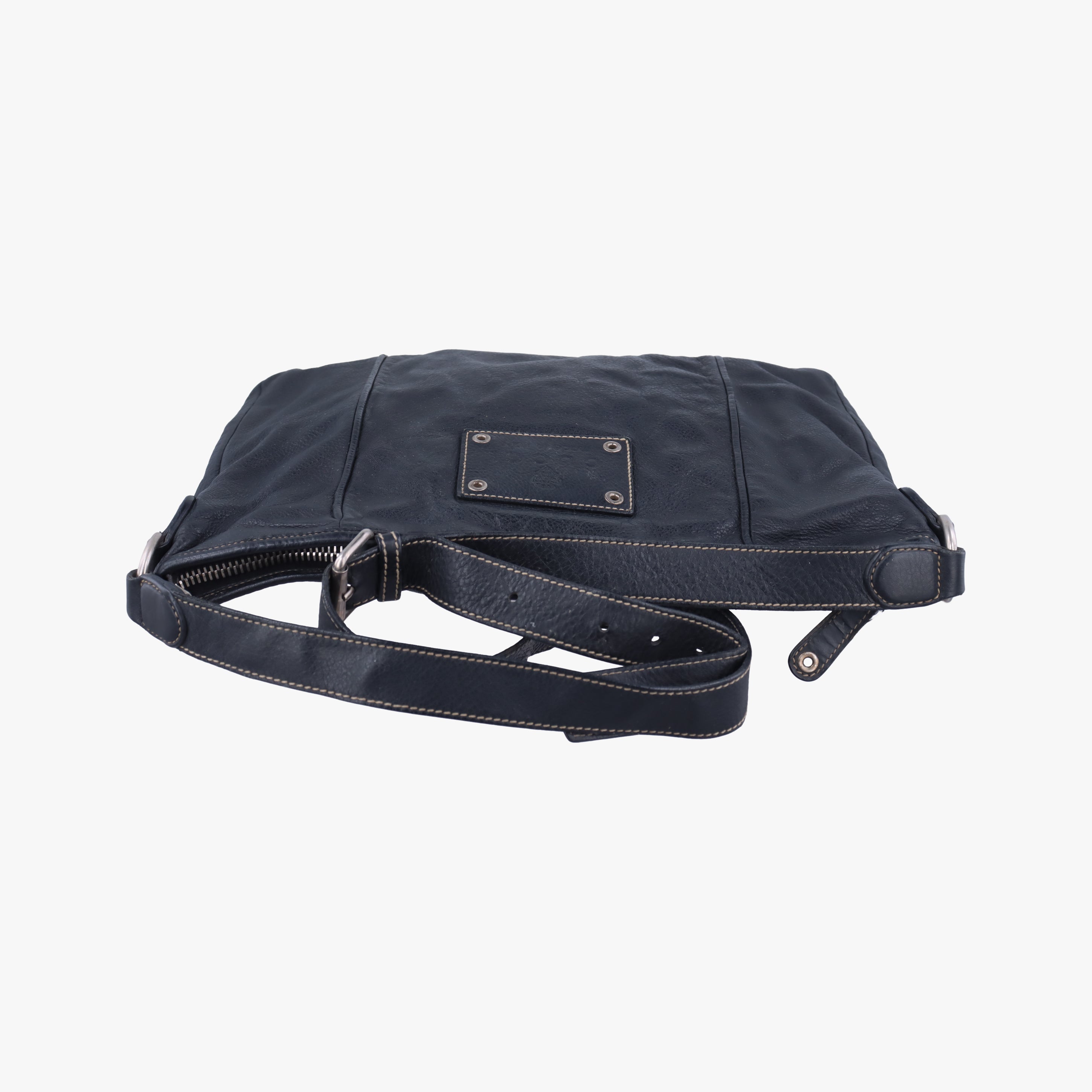 Pre-owned Gucci Hysteria Black Leather 190279 shoulderbag | stylenewstar