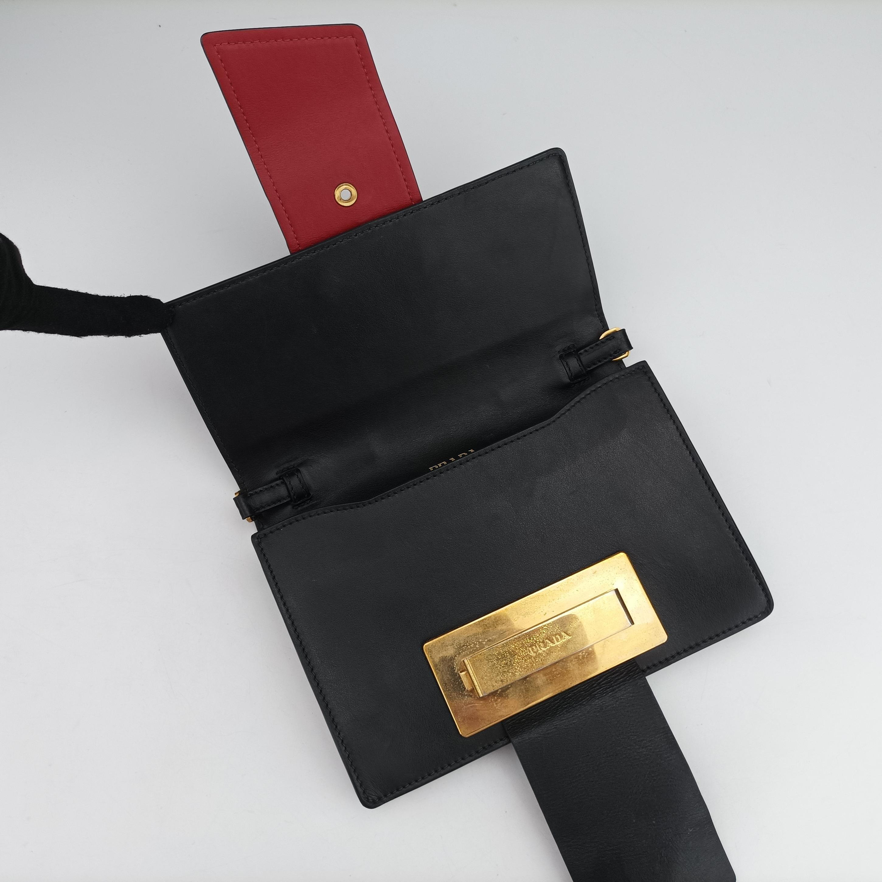 Pre-owned Prada Plex Ribbon black×Red×grey Leather 1BD067 shoulderbag | stylenewstar