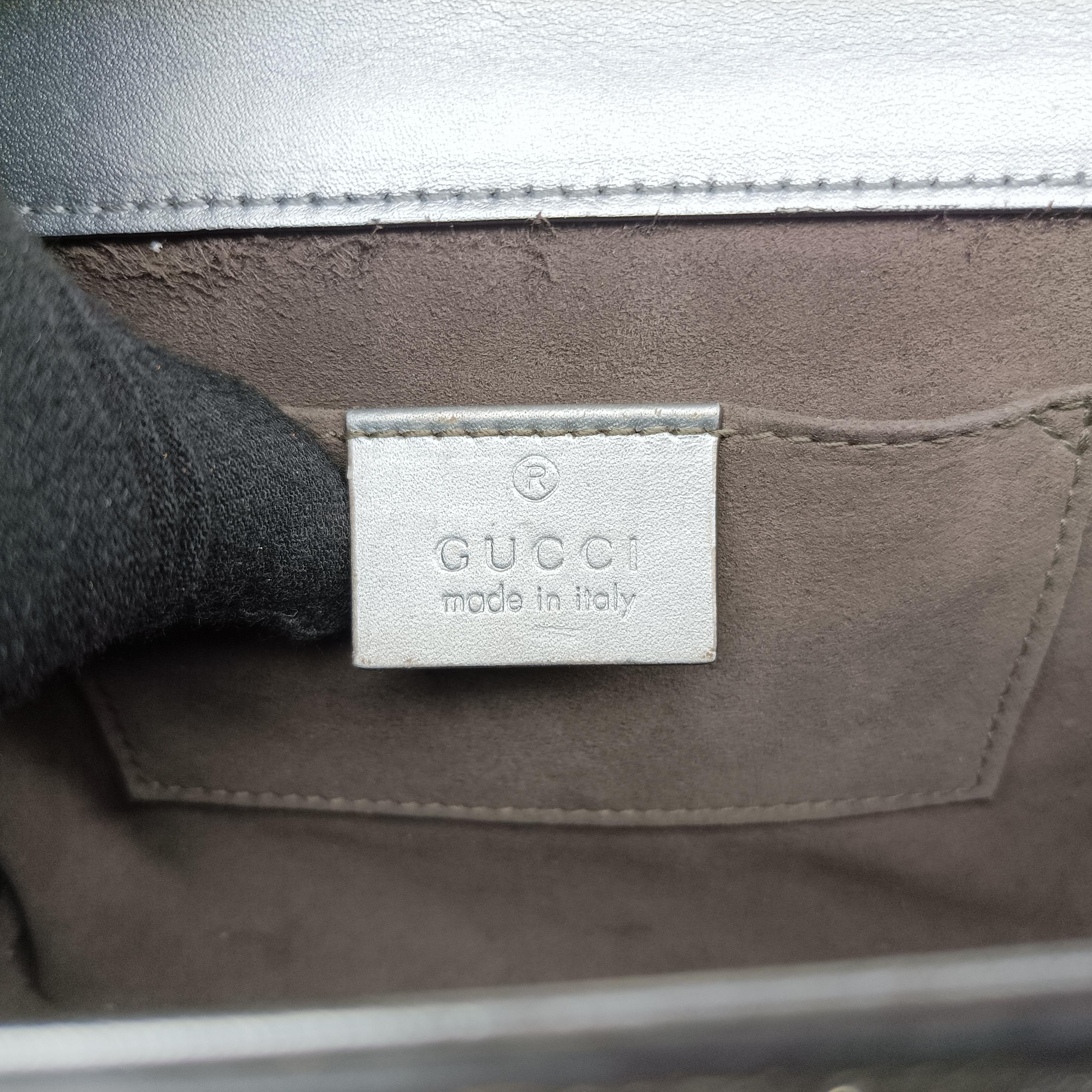 Pre-owned Gucci Padlock Silver Leather 409487 shoulderbag | stylenewstar