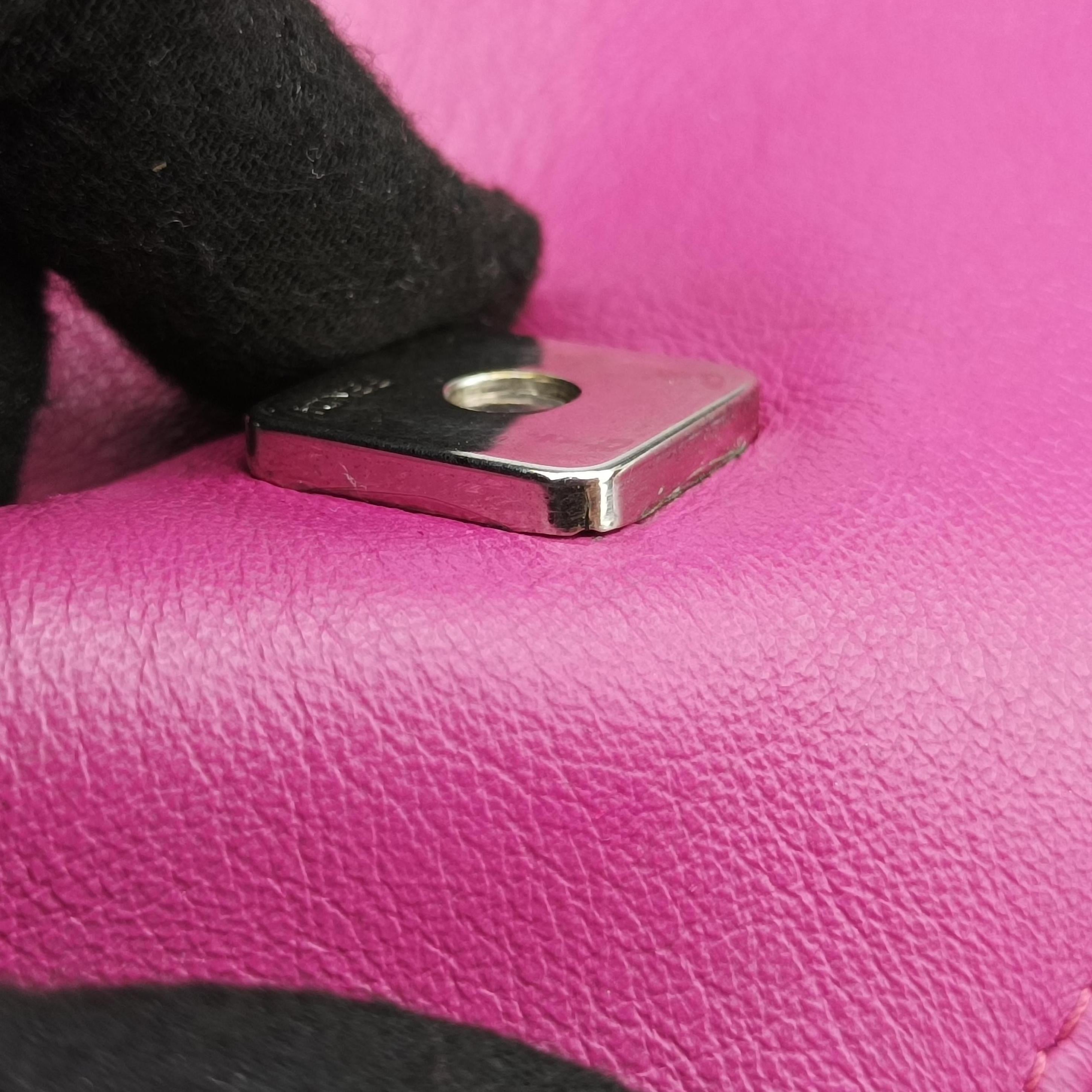 Pre-owned Fendi Fendista Pochette Pink Leather 8M0276 shoulderbag | stylenewstar
