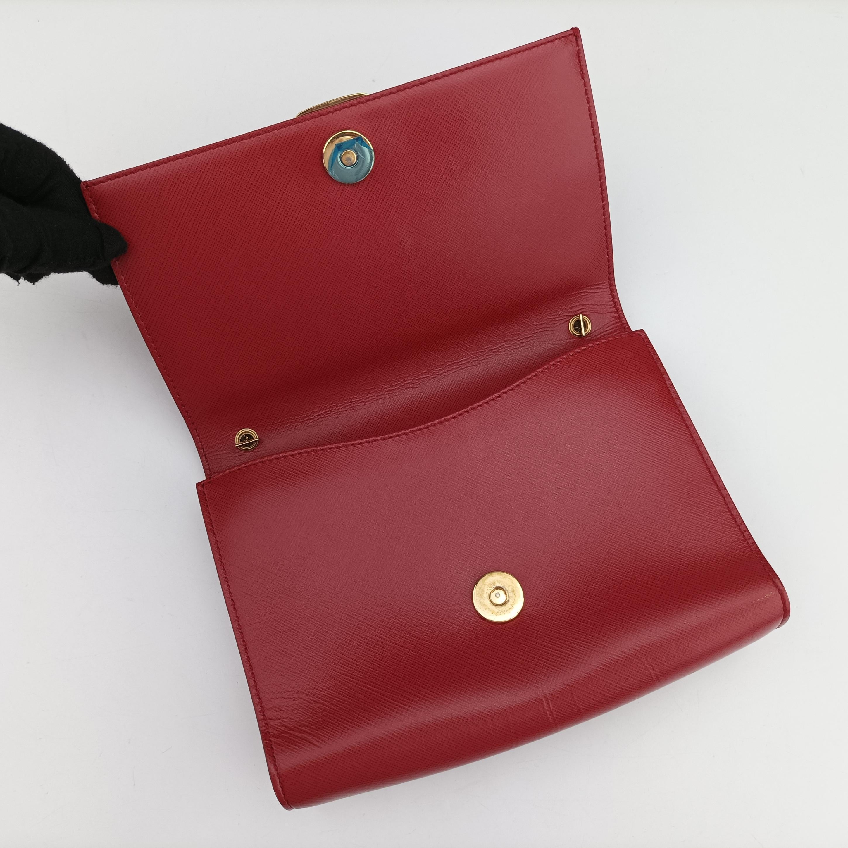 Vintage Ferragamo Ginny Vara Red Leather  shoulderbag | stylenewstar