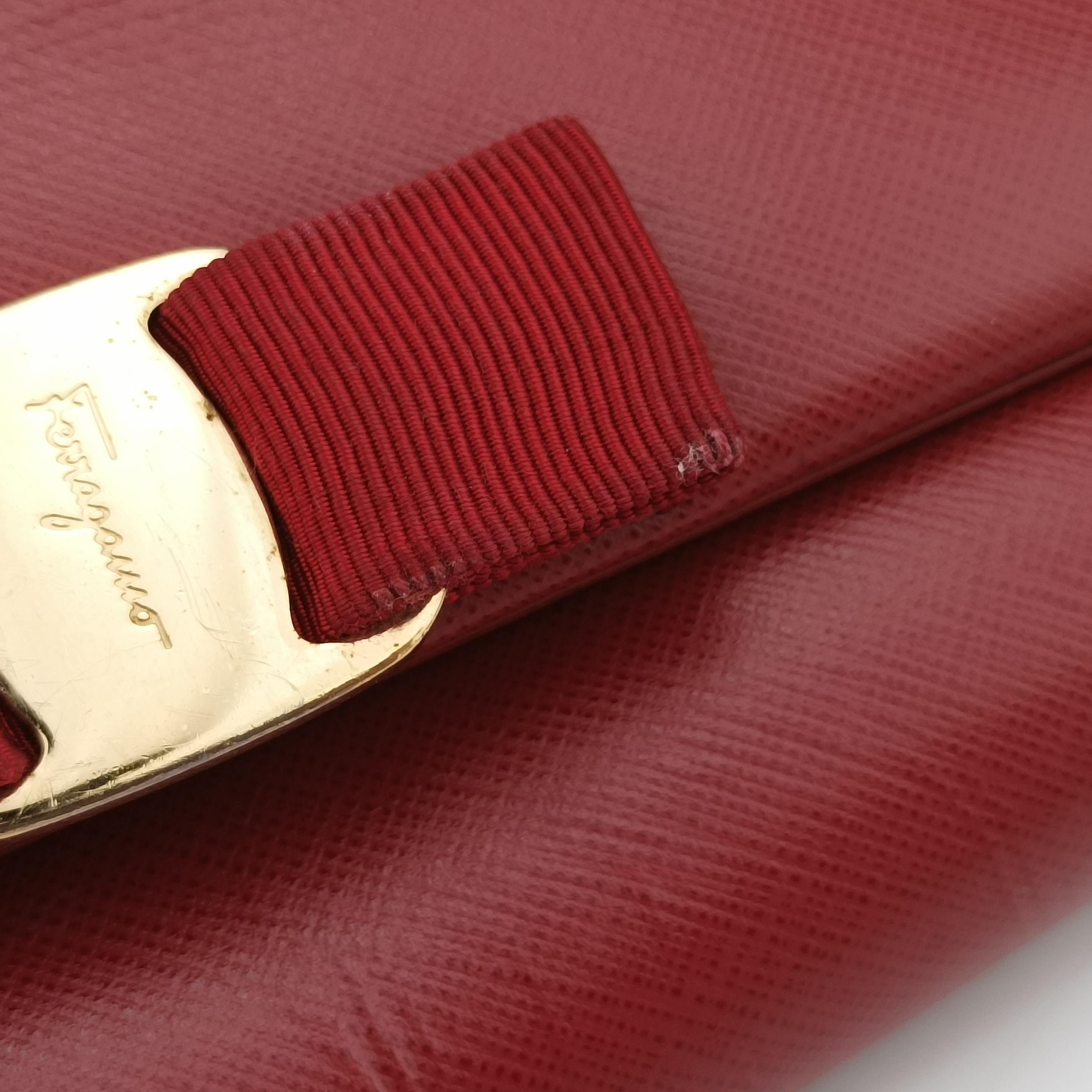 Vintage Ferragamo Ginny Vara Red Leather  shoulderbag | stylenewstar