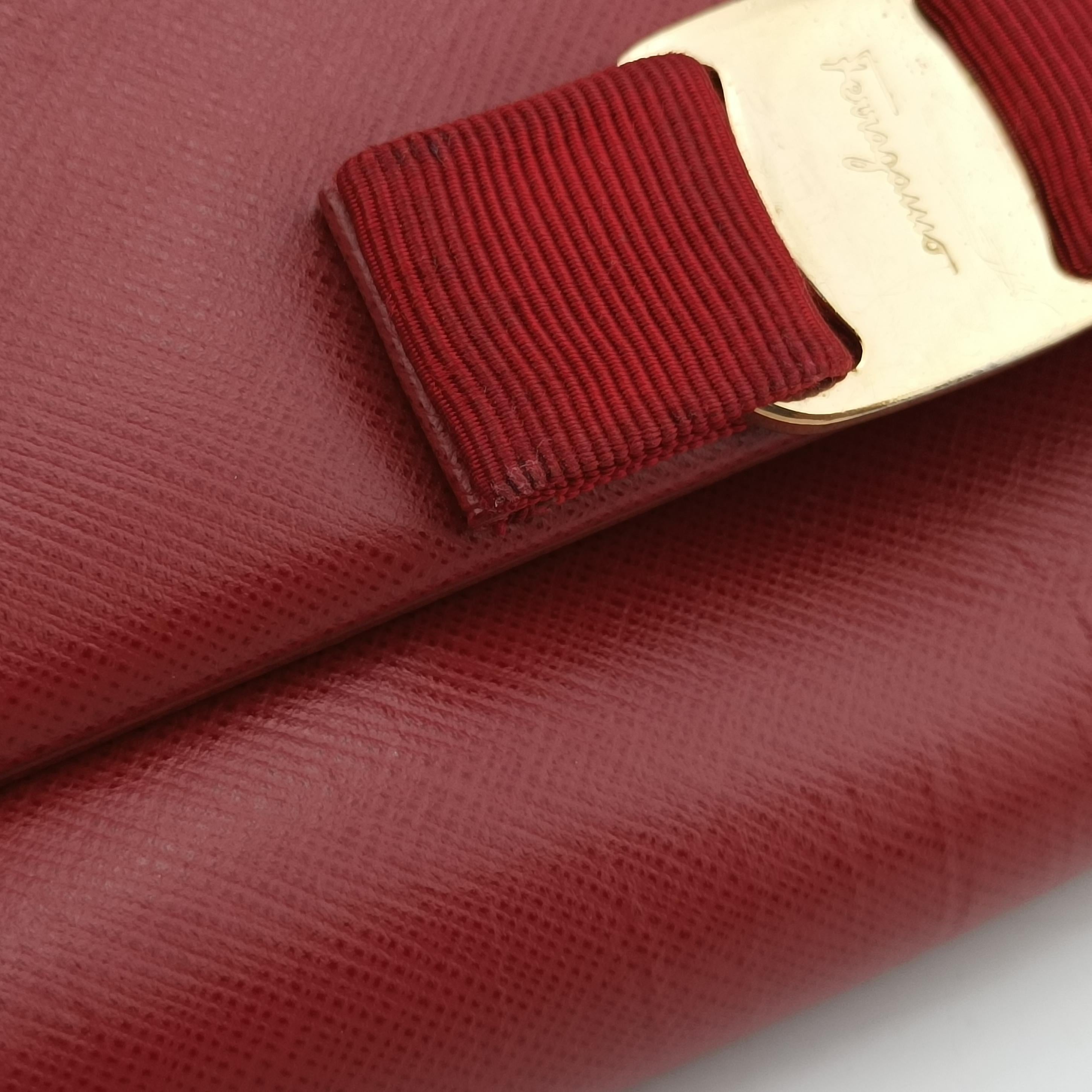 Vintage Ferragamo Ginny Vara Red Leather  shoulderbag | stylenewstar