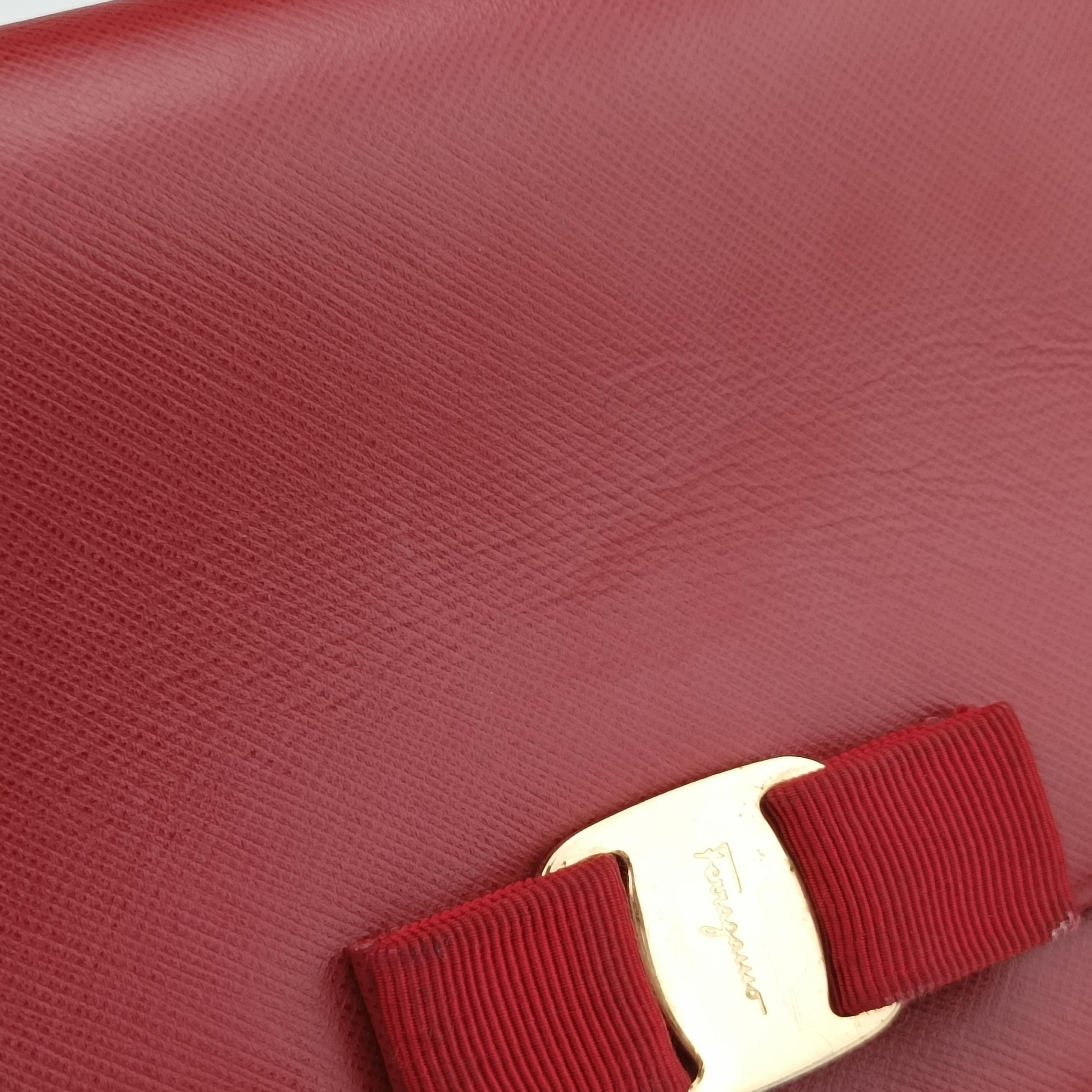 Vintage Ferragamo Ginny Vara Red Leather  shoulderbag | stylenewstar