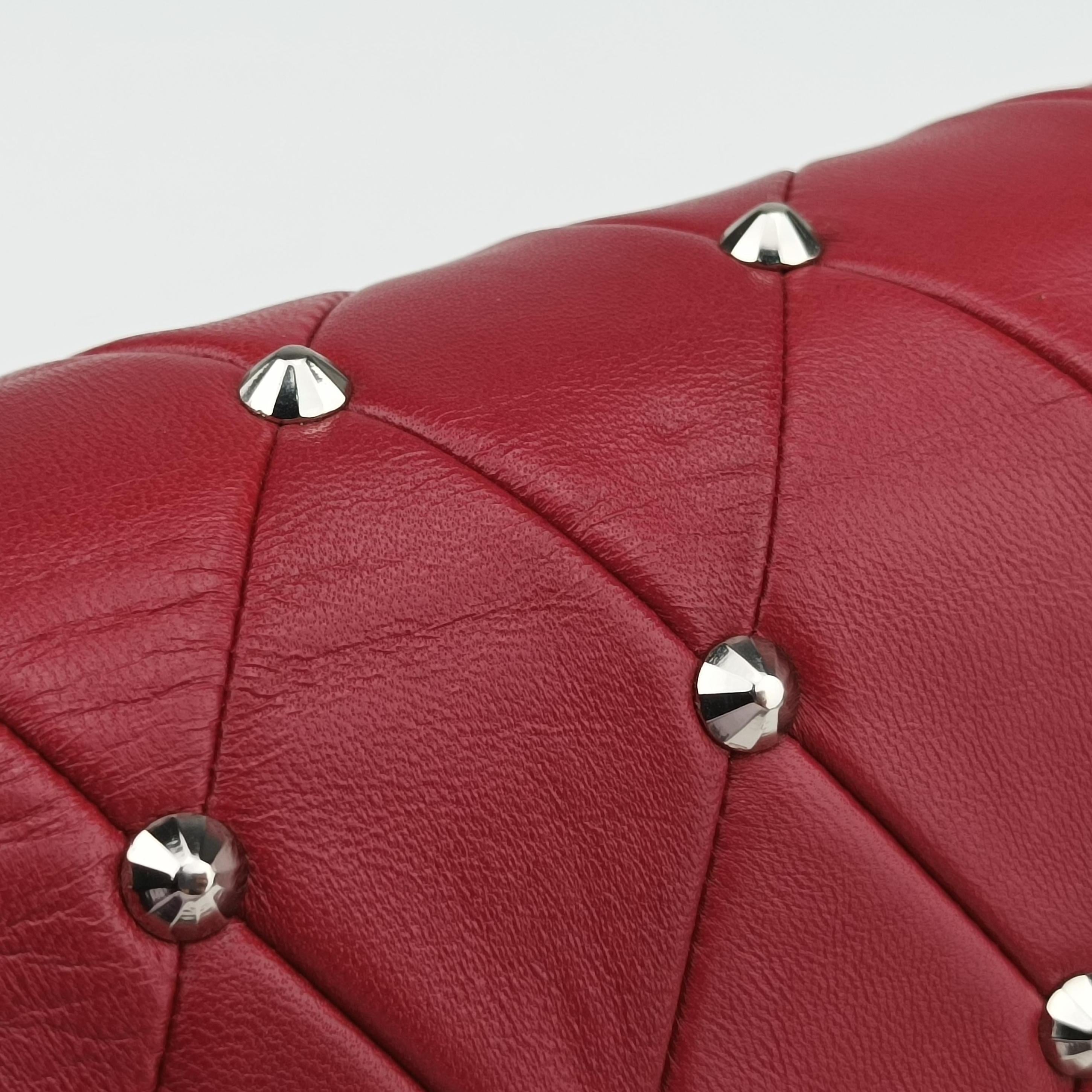 Pre-owned Miu Miu Studded Matelasse Red lambskin  shoulderbag | stylenewstar