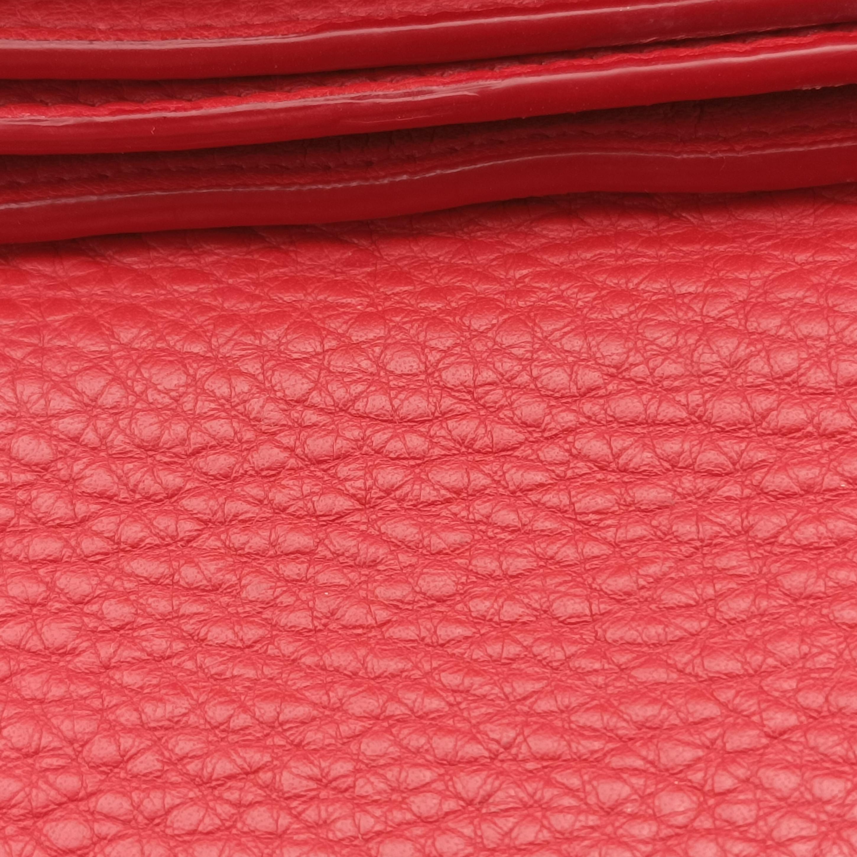 Secondhand Prada Pebbled Vitello Daino Saddle Red Leather  shoulderbag | stylenewstar