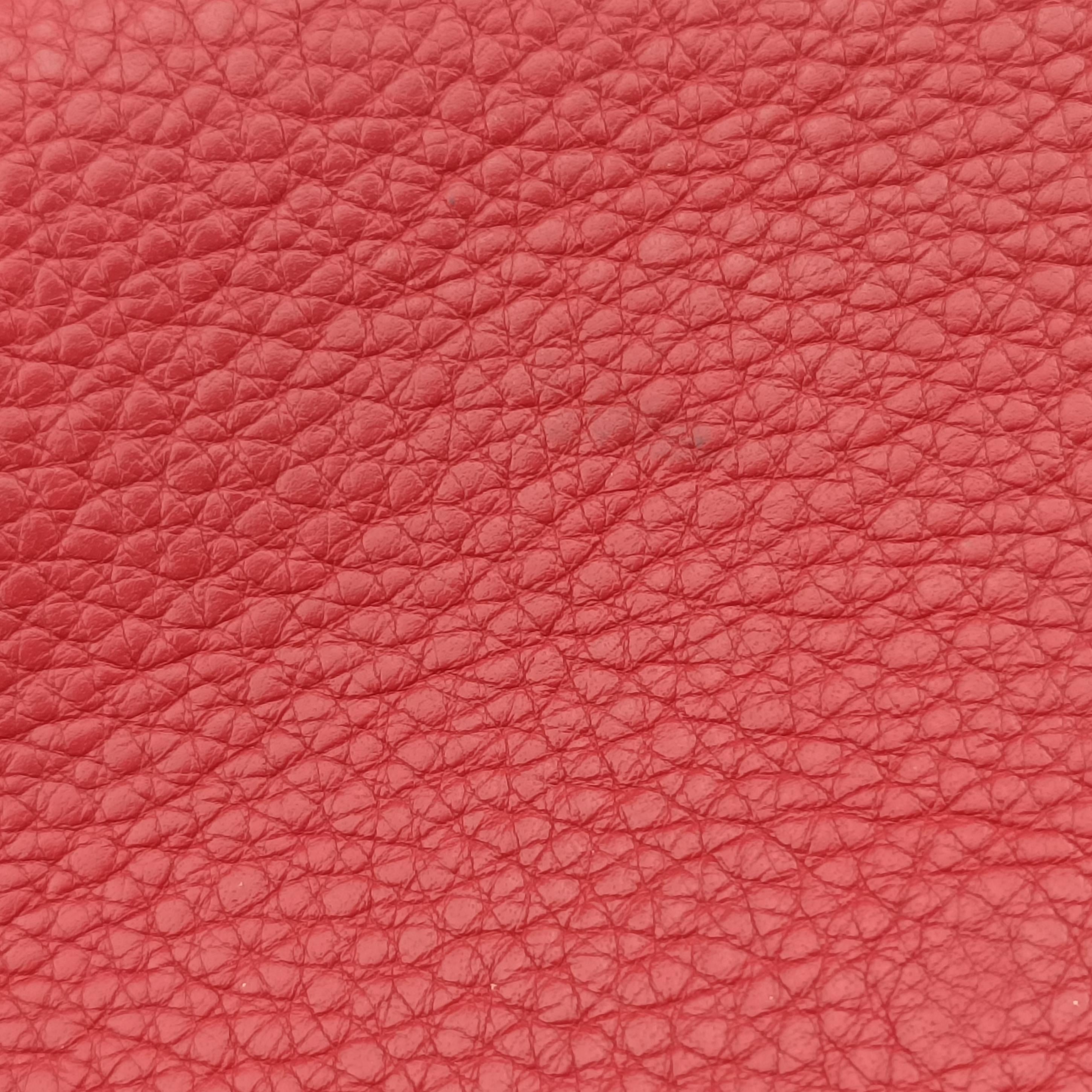 Secondhand Prada Pebbled Vitello Daino Saddle Red Leather  shoulderbag | stylenewstar