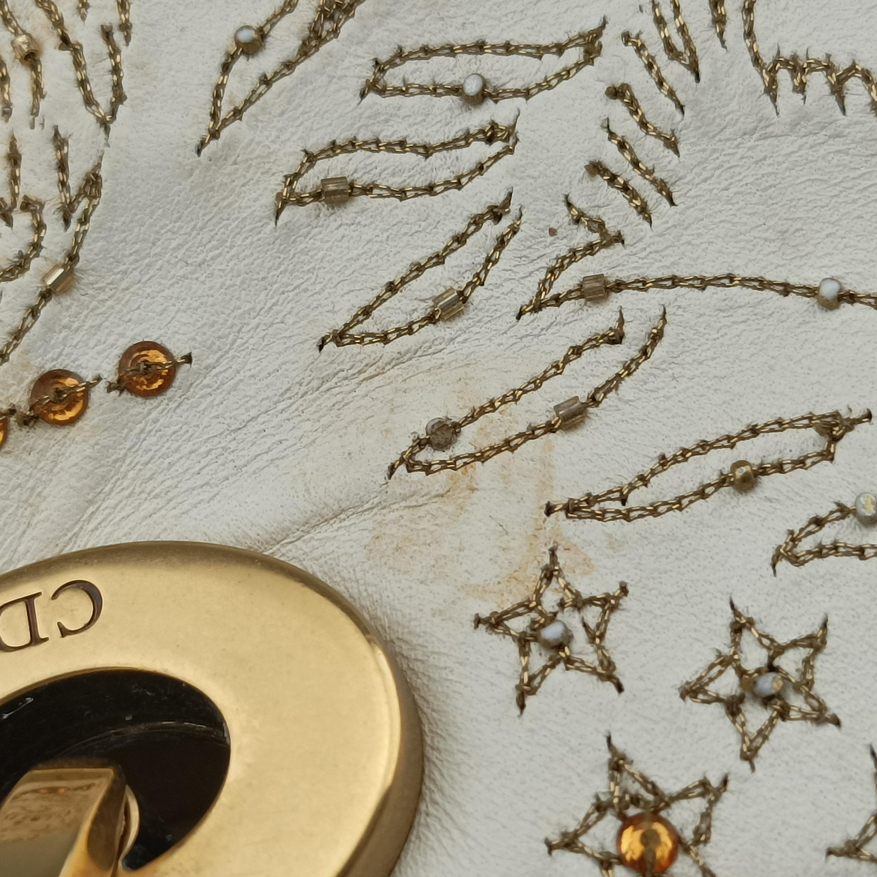 Pre-owned Christian Dior Lady Dior White lambskin  shoulderbag | stylenewstar