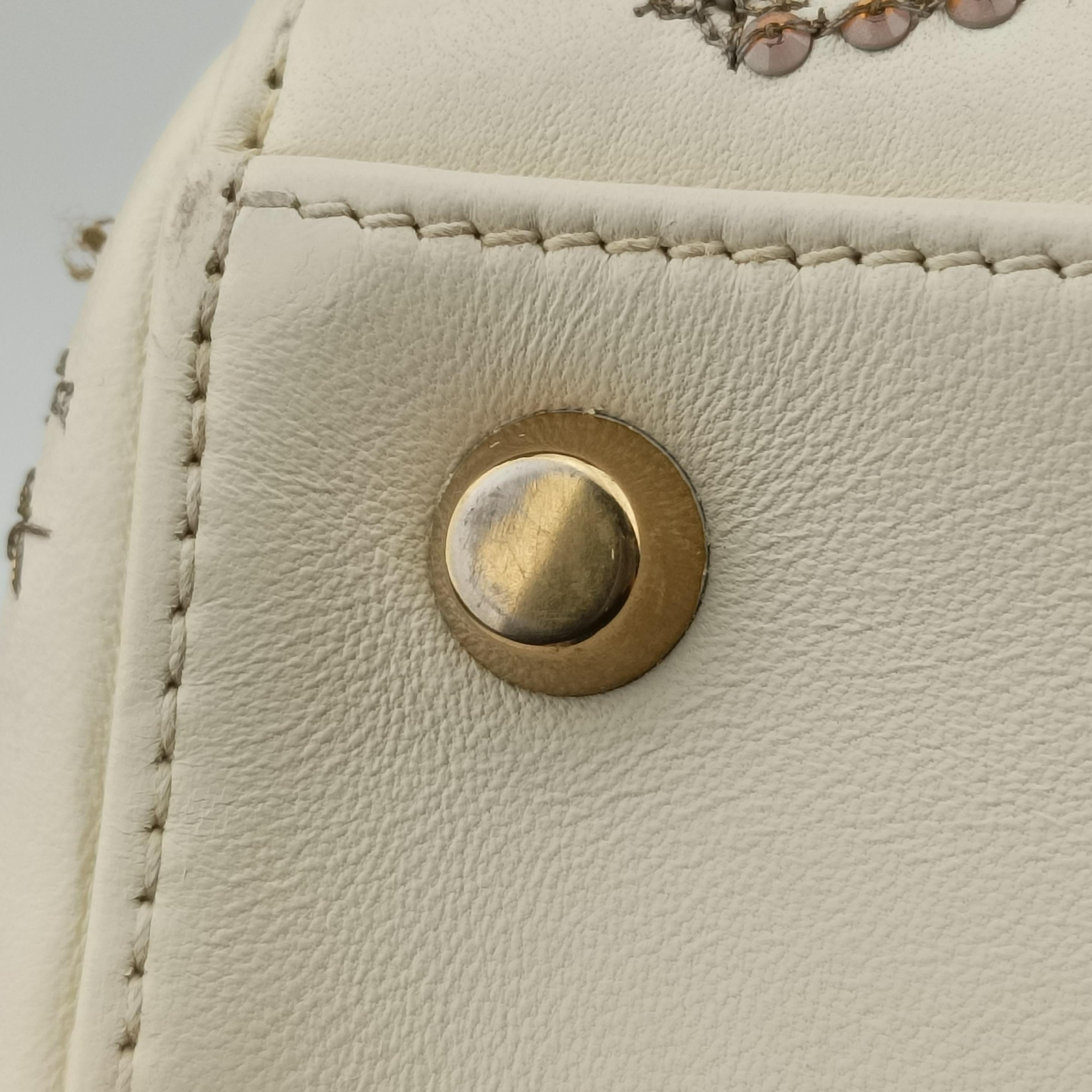 Pre-owned Christian Dior Lady Dior White lambskin  shoulderbag | stylenewstar