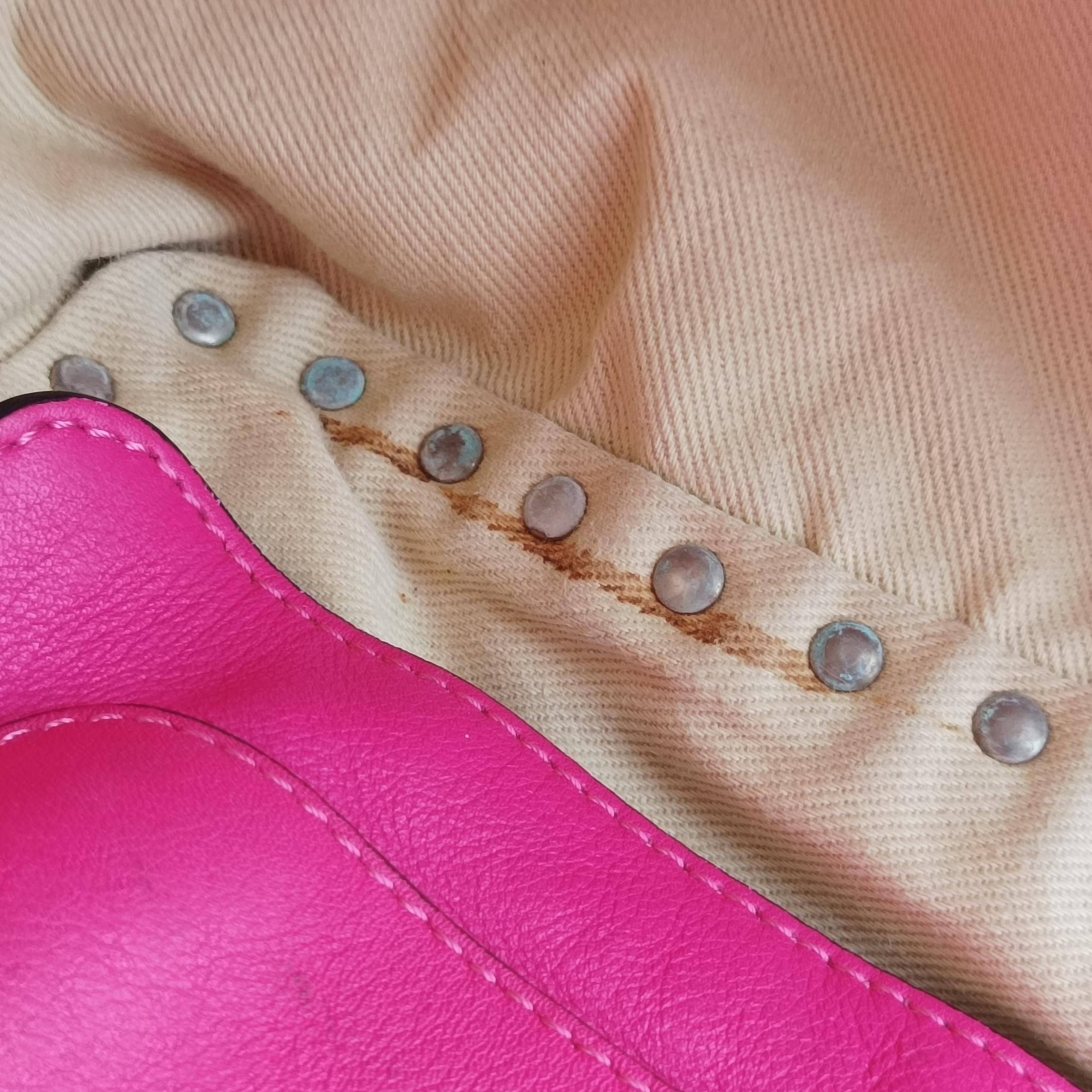 Pre-owned Valentino Rockstud Rose Leather  shoulderbag | stylenewstar