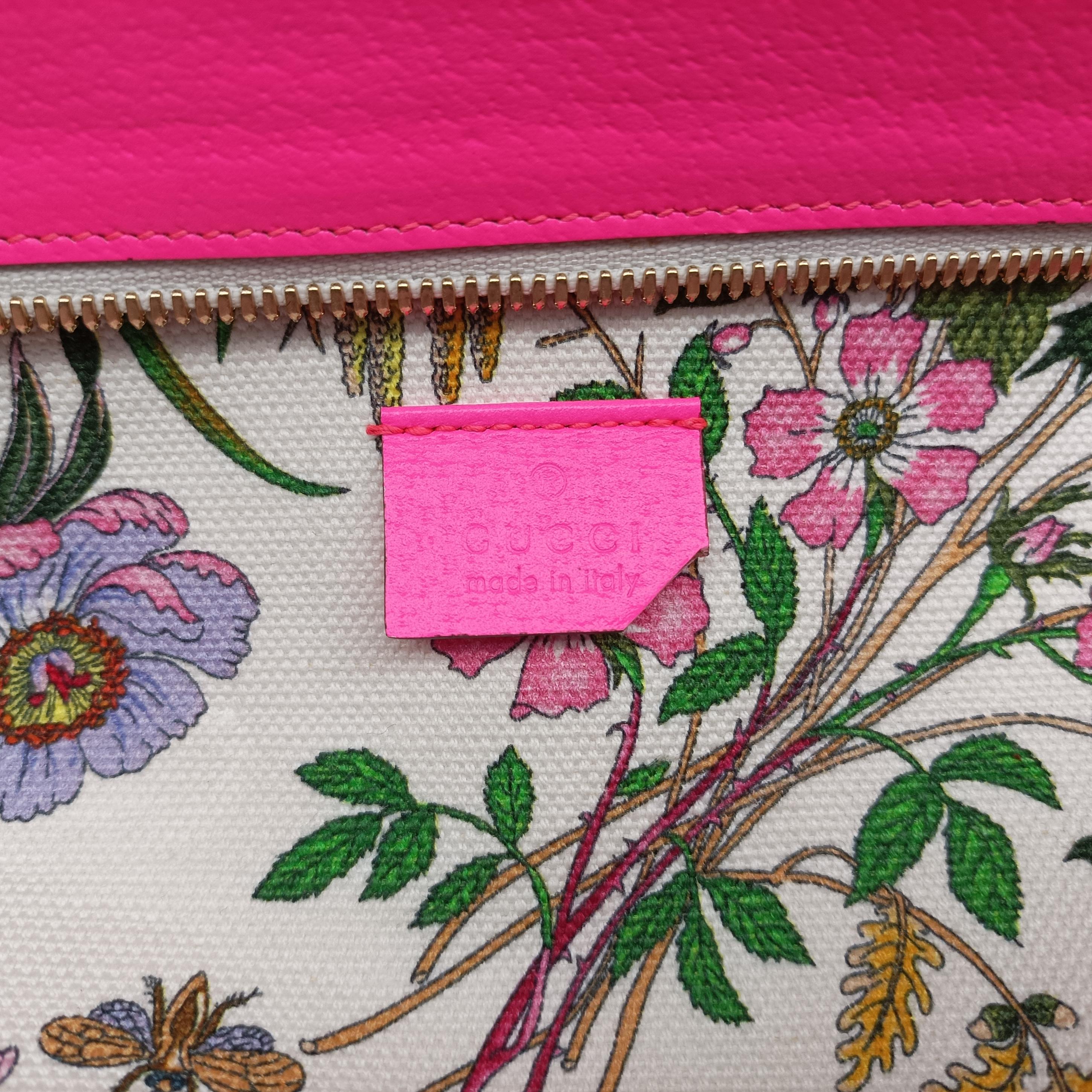 Pre-owned Gucci Flora Pink x White x Multicolor Canvas 550141 shoulderbag | stylenewstar