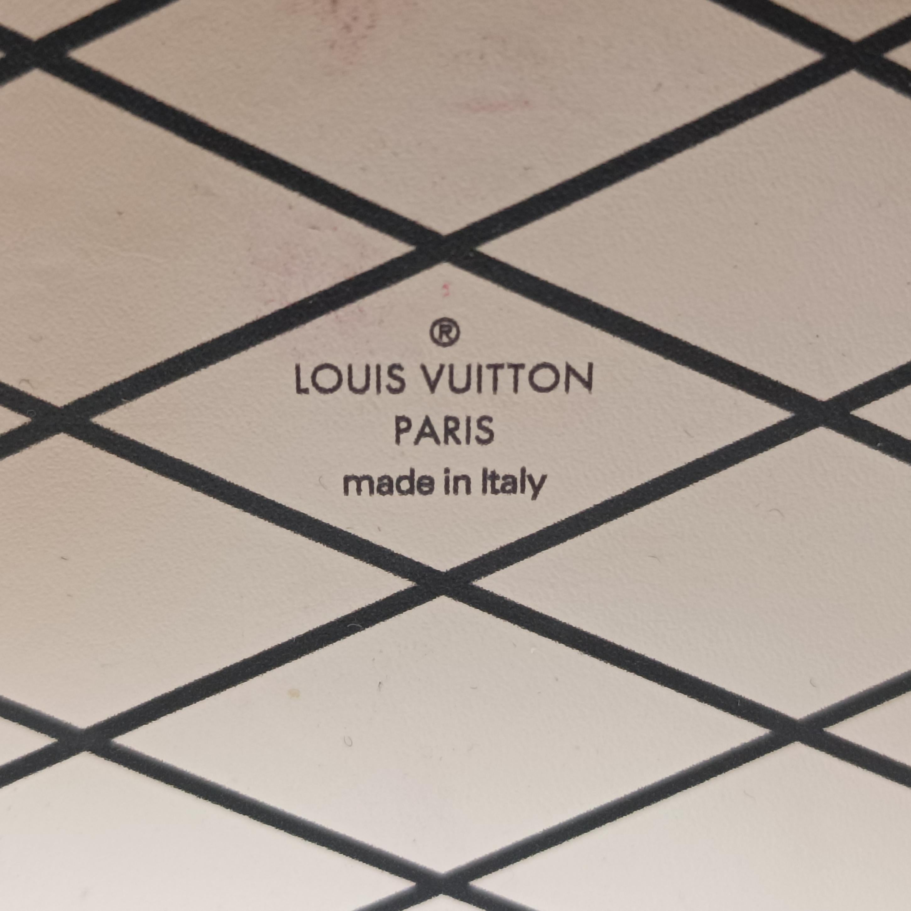 Vintage Louis Vuitton Mini Boite Chapeau Souple Noir Vernis M90469 shoulderbag | stylenewstar