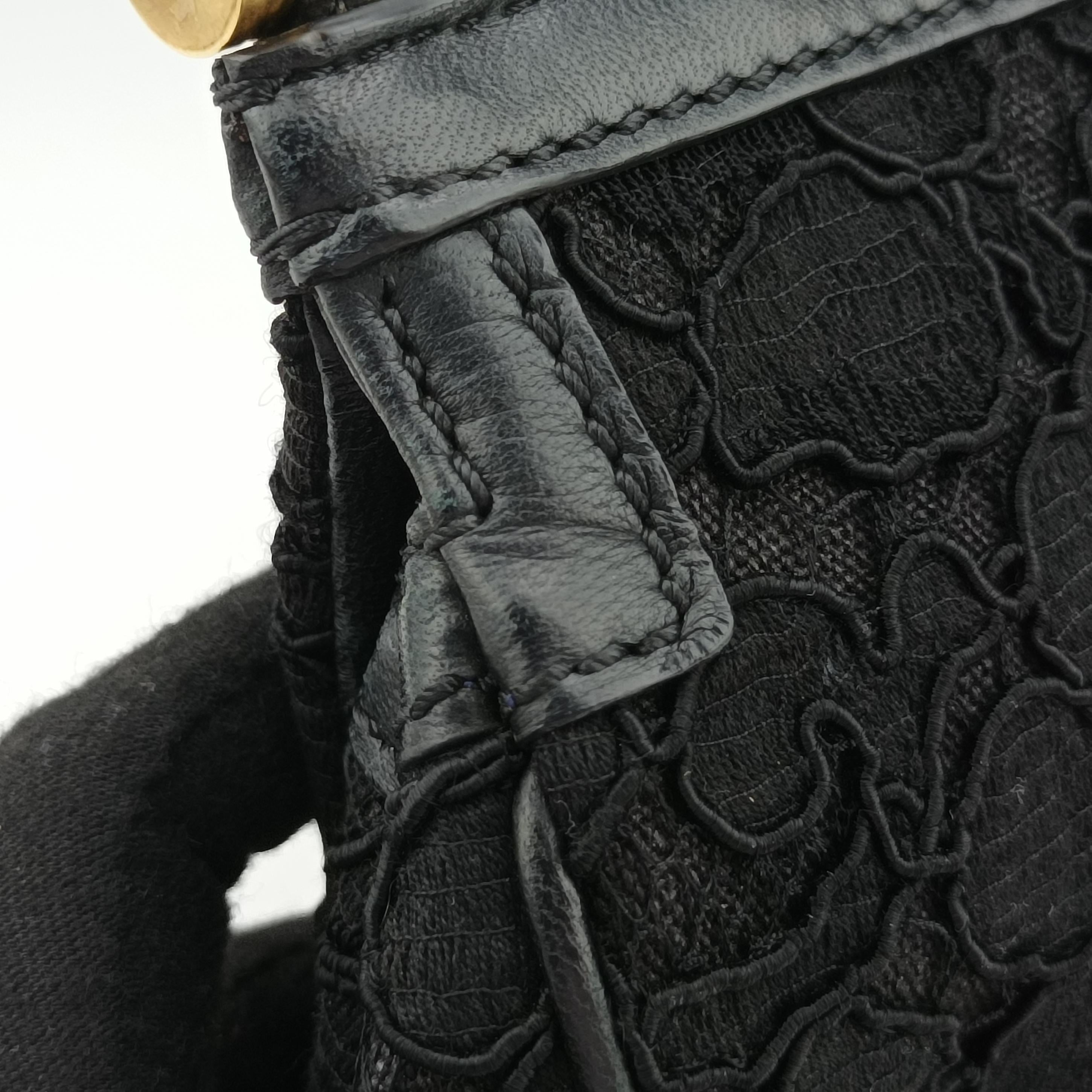 Pre-owned Dolce & Gabbana SICILY Black Leather  shoulderbag | stylenewstar