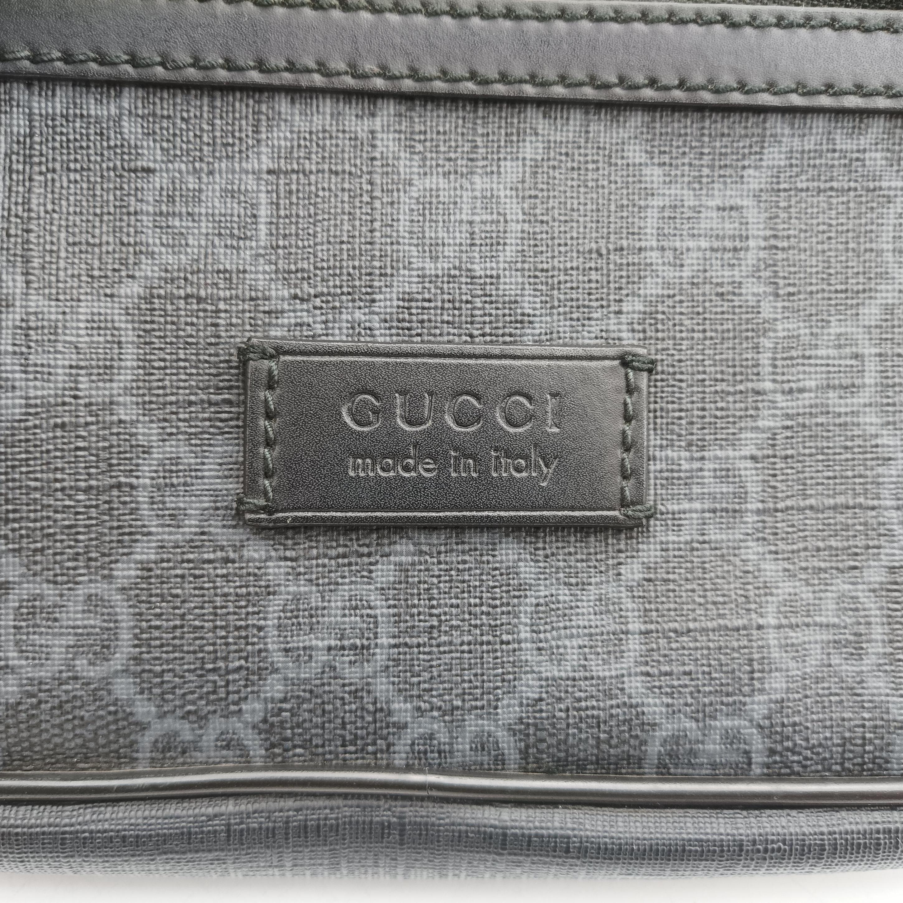 Vintage Gucci GG Supreme Navy x Black PVC coated canvas 474298 bum bag/waist bag | stylenewstar