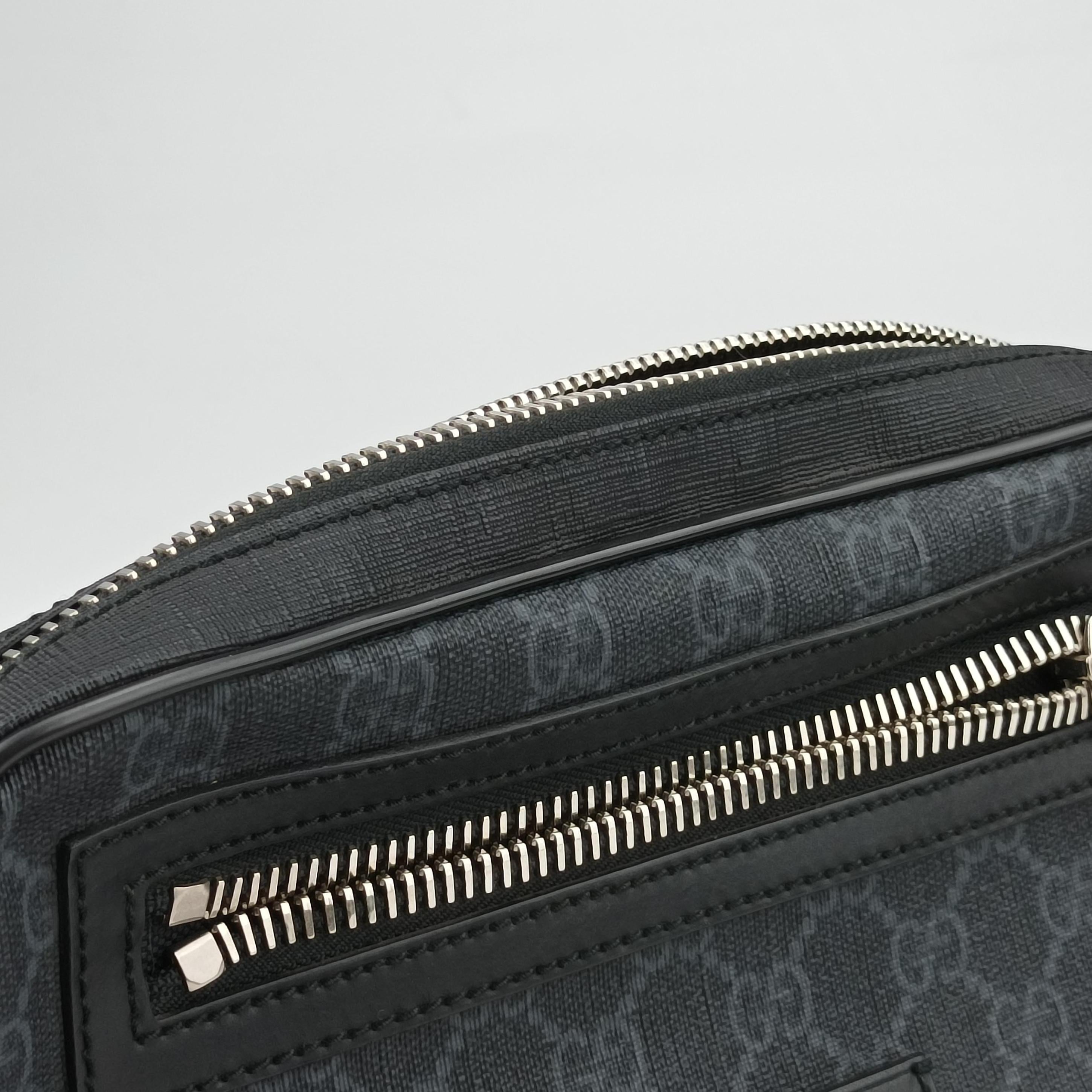 Vintage Gucci GG Supreme Navy x Black PVC coated canvas 474298 bum bag/waist bag | stylenewstar