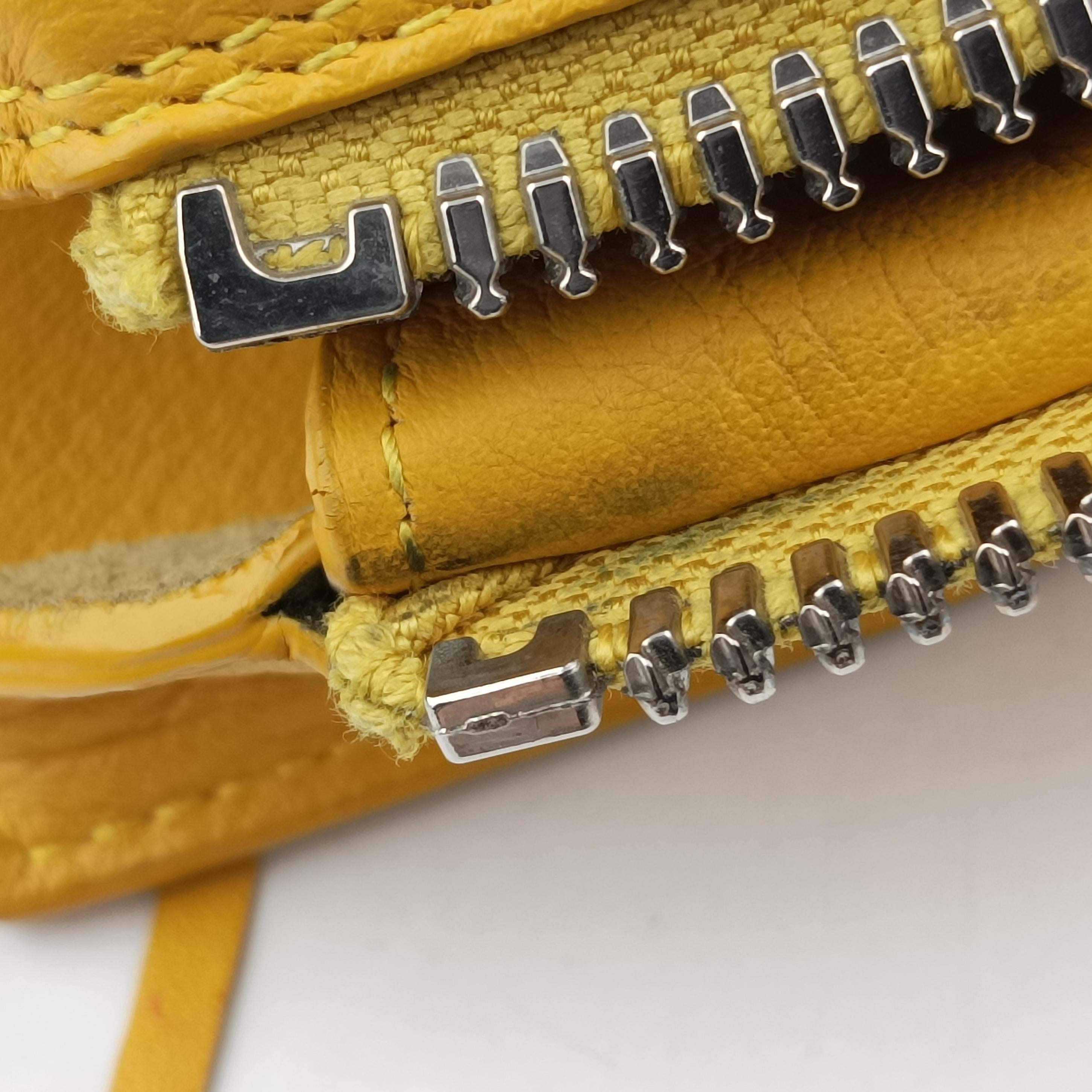 Pre-owned Balenciaga Paper A6 Zip Around Yellow Leather 370926 shoulderbag | stylenewstar