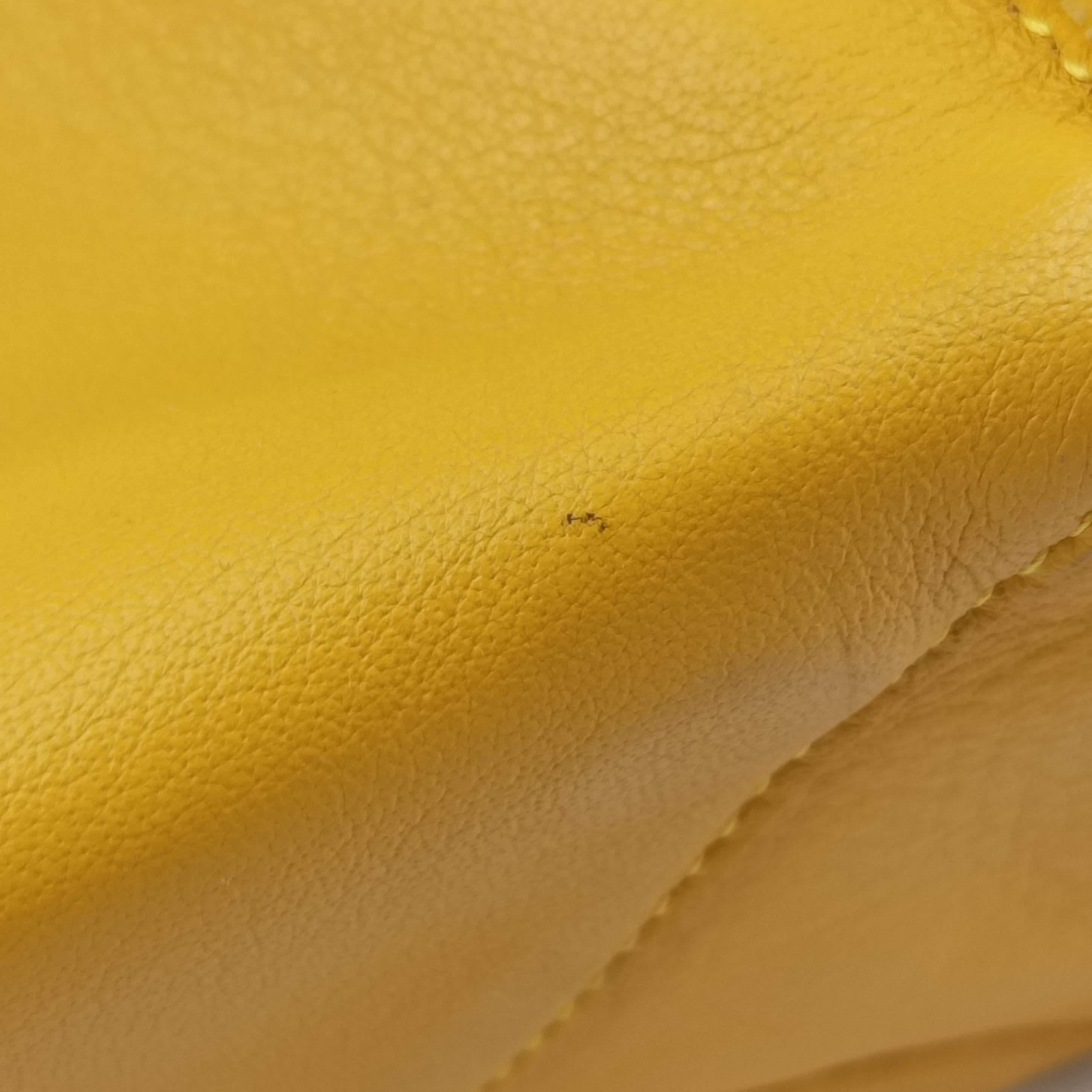 Pre-owned Balenciaga Paper A6 Zip Around Yellow Leather 370926 shoulderbag | stylenewstar