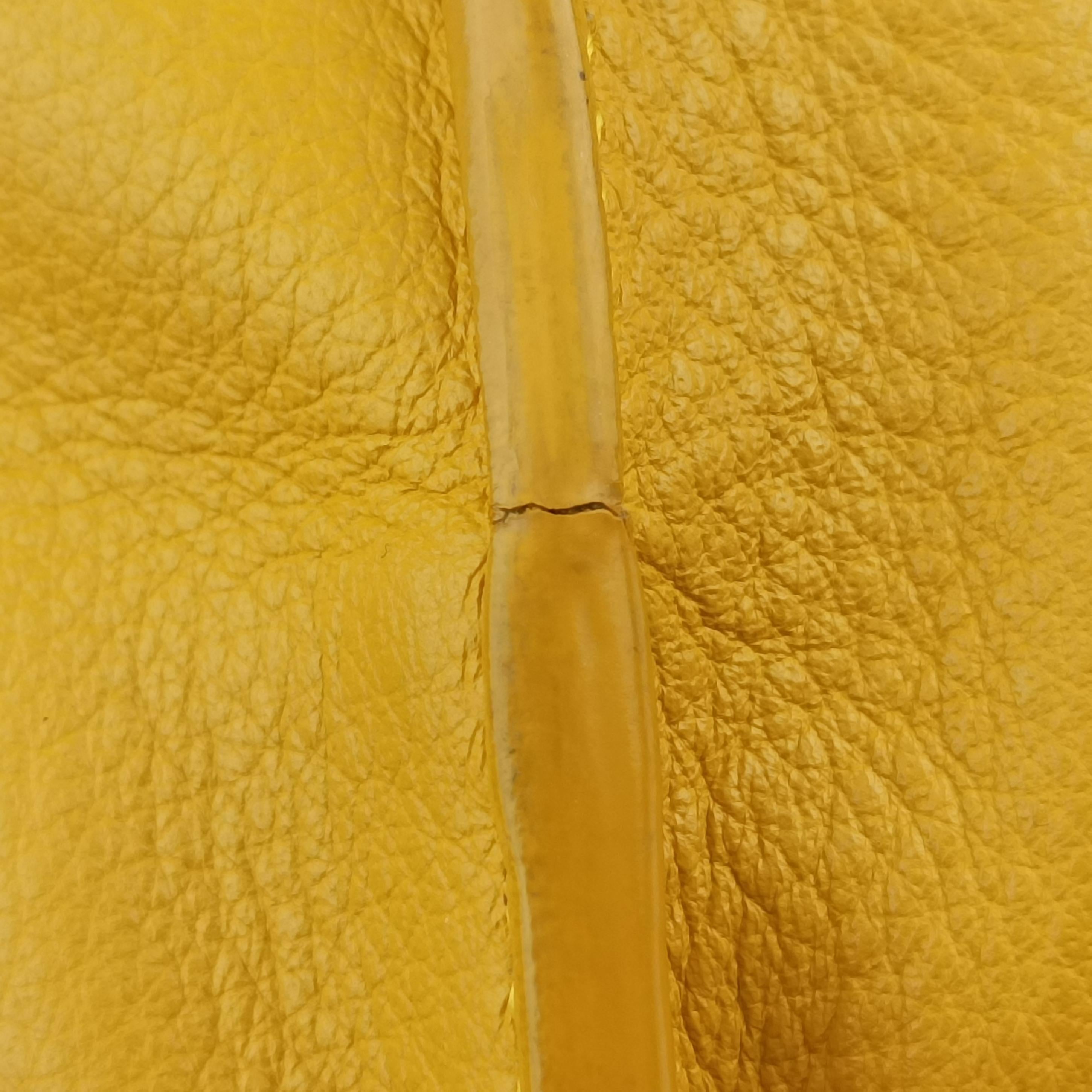Pre-owned Balenciaga Paper A6 Zip Around Yellow Leather 370926 shoulderbag | stylenewstar