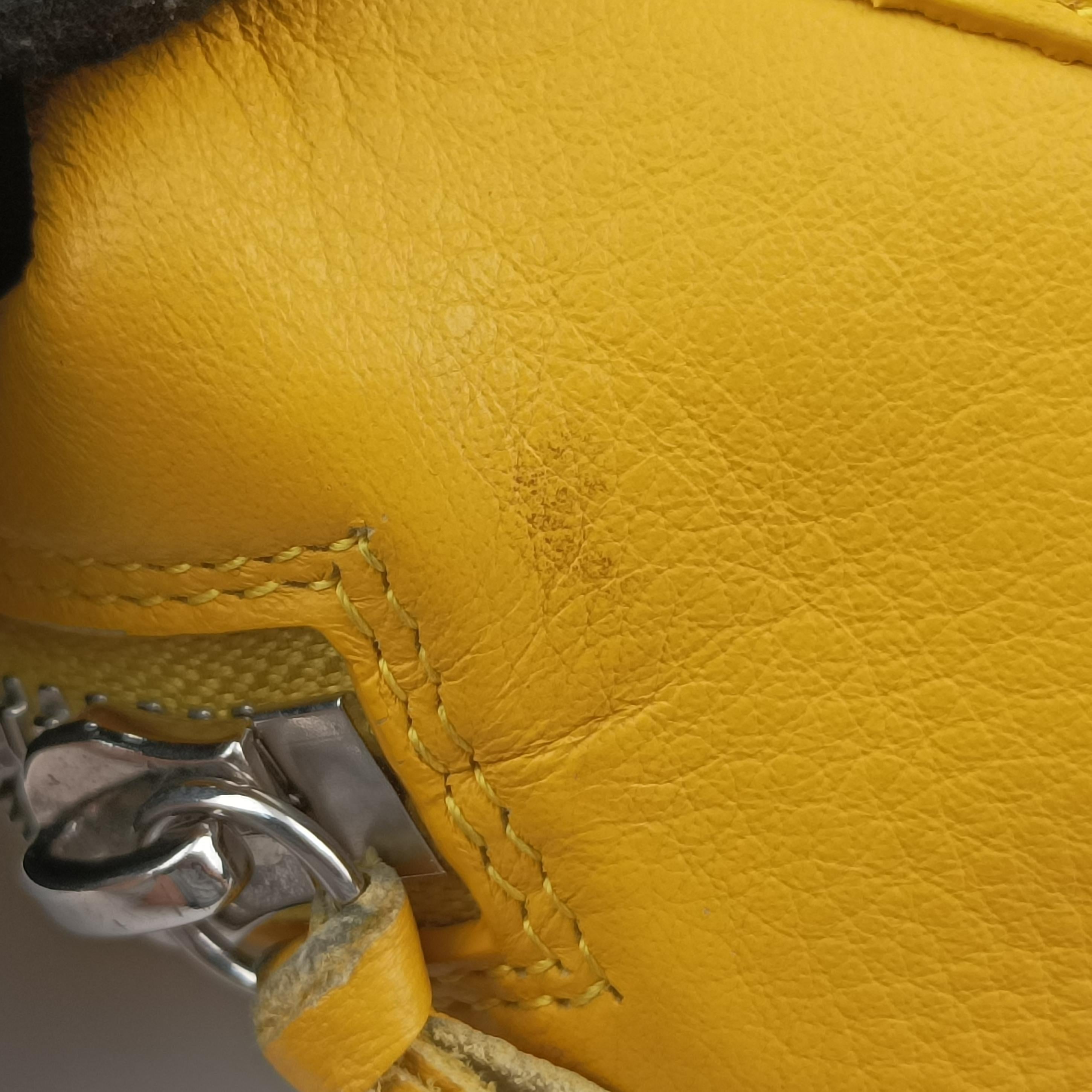 Pre-owned Balenciaga Paper A6 Zip Around Yellow Leather 370926 shoulderbag | stylenewstar