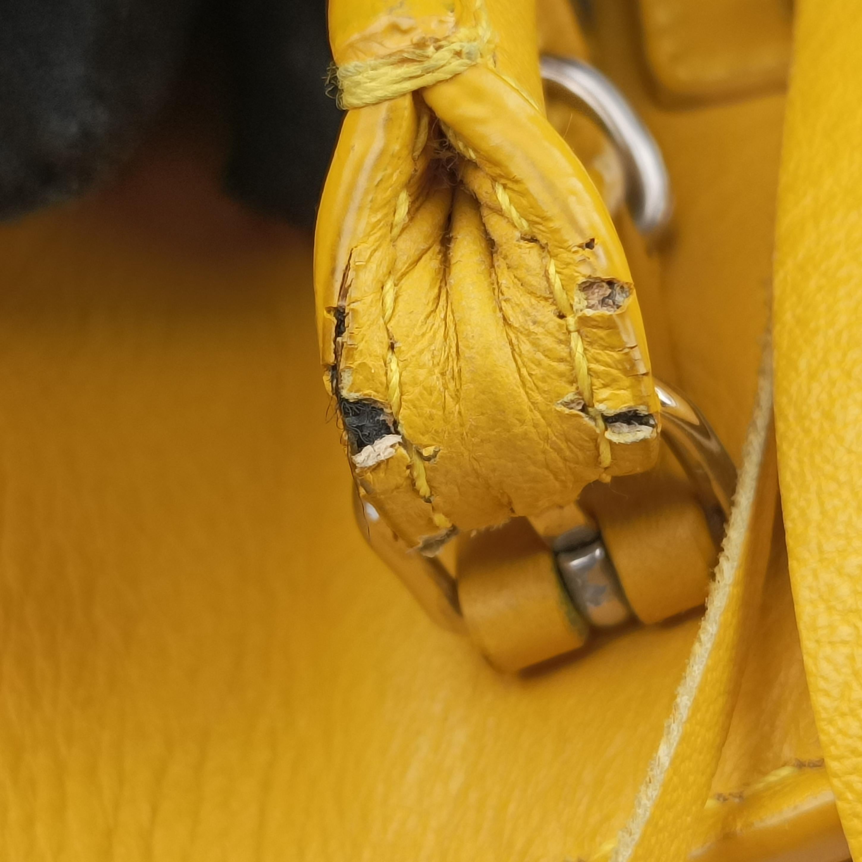 Pre-owned Balenciaga Paper A6 Zip Around Yellow Leather 370926 shoulderbag | stylenewstar